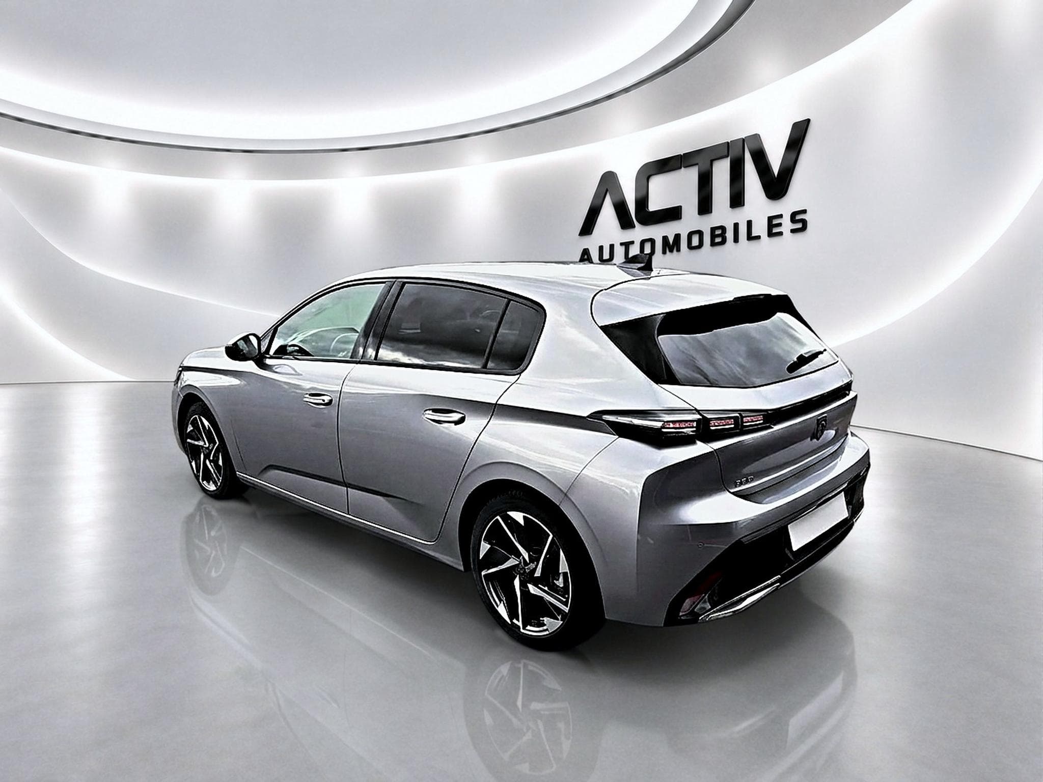 Peugeot 308 1.2 HYBRID 145 ALLURE E-DCS6 (2025) - Foto 5