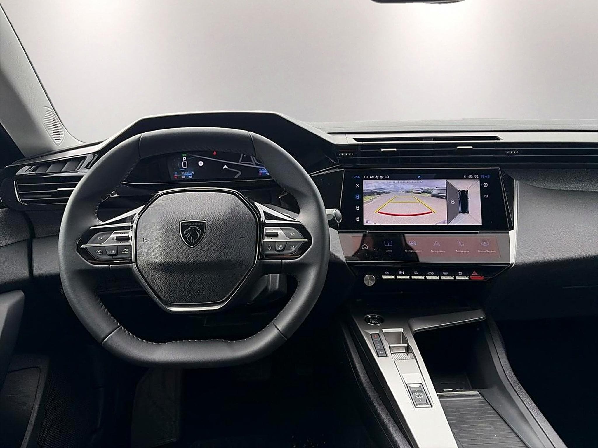 Peugeot 308 1.2 HYBRID 145 ALLURE E-DCS6 (2025) - Foto 10