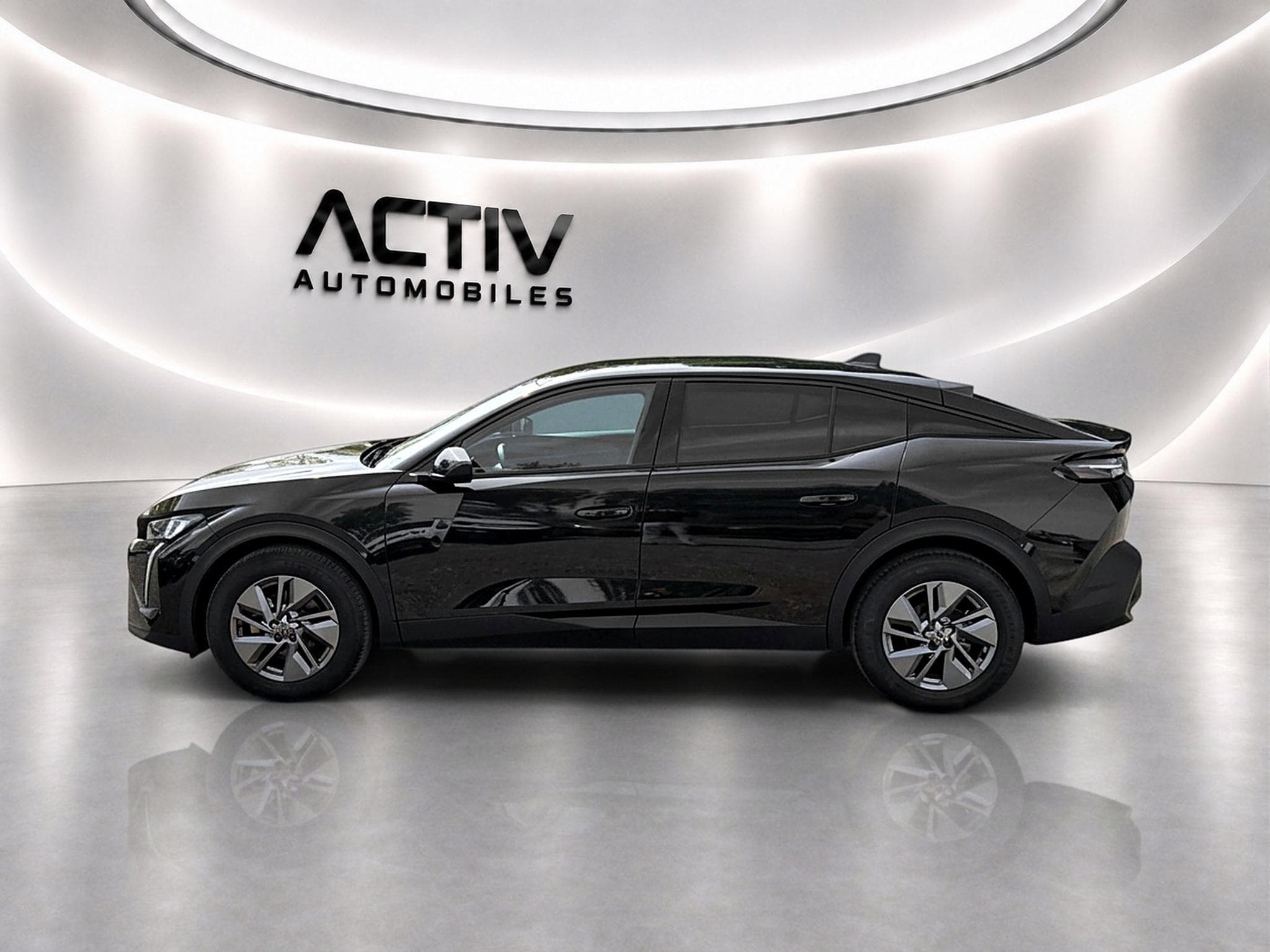 Peugeot 408 HYBRID 136 ALLURE E-DCS6 (2024) - Photo 4