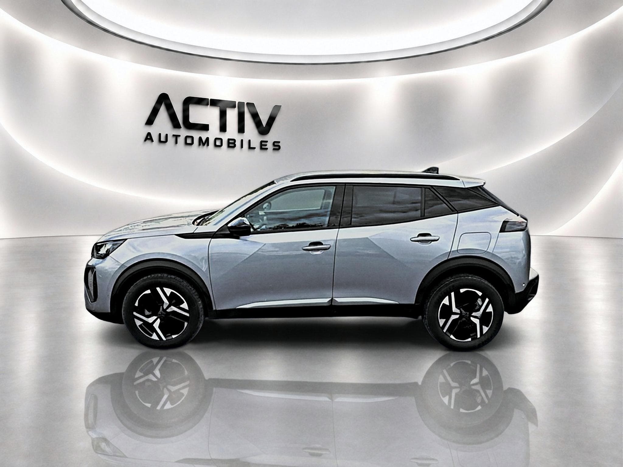Peugeot 2008 1.2 100 ALLURE (2025) - Photo 4