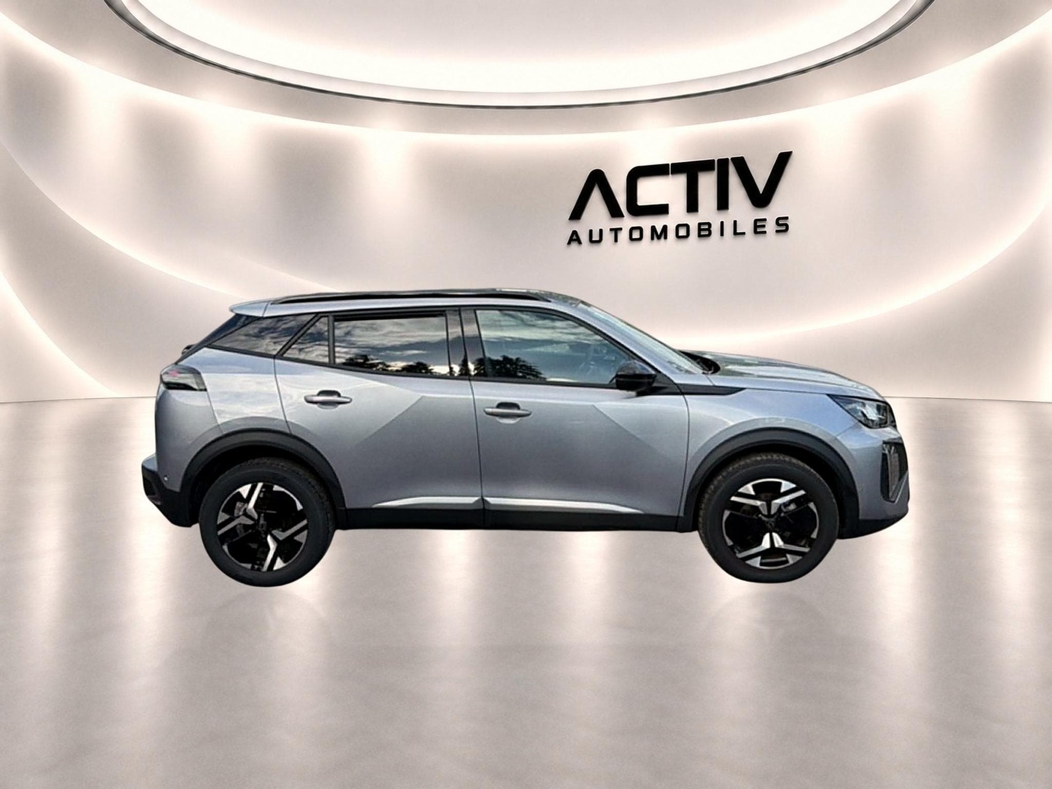 Peugeot 2008 1.2 100 ALLURE (2025) - Photo 8