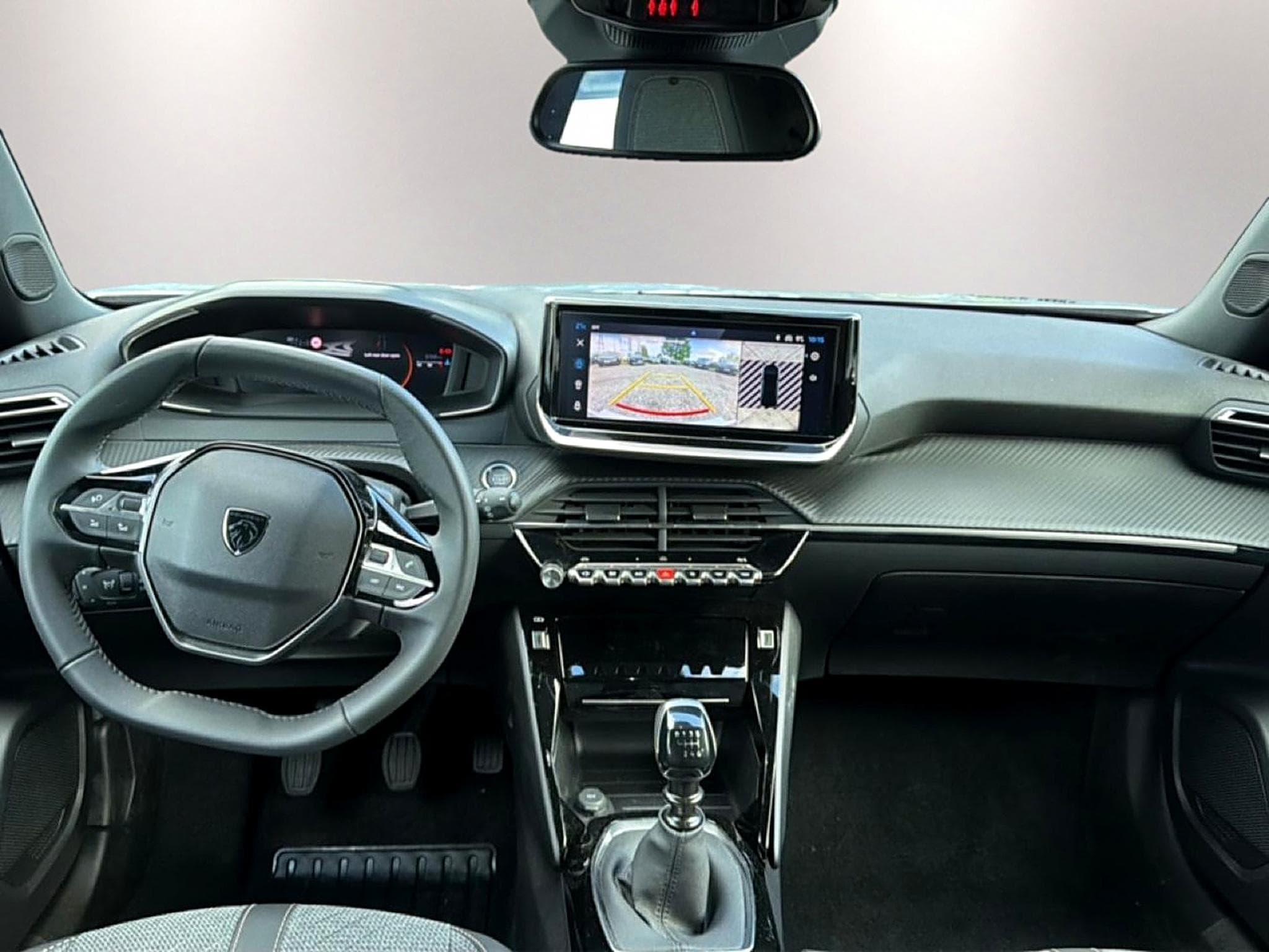Peugeot 2008 1.2 100 ALLURE (2025) - Photo 10