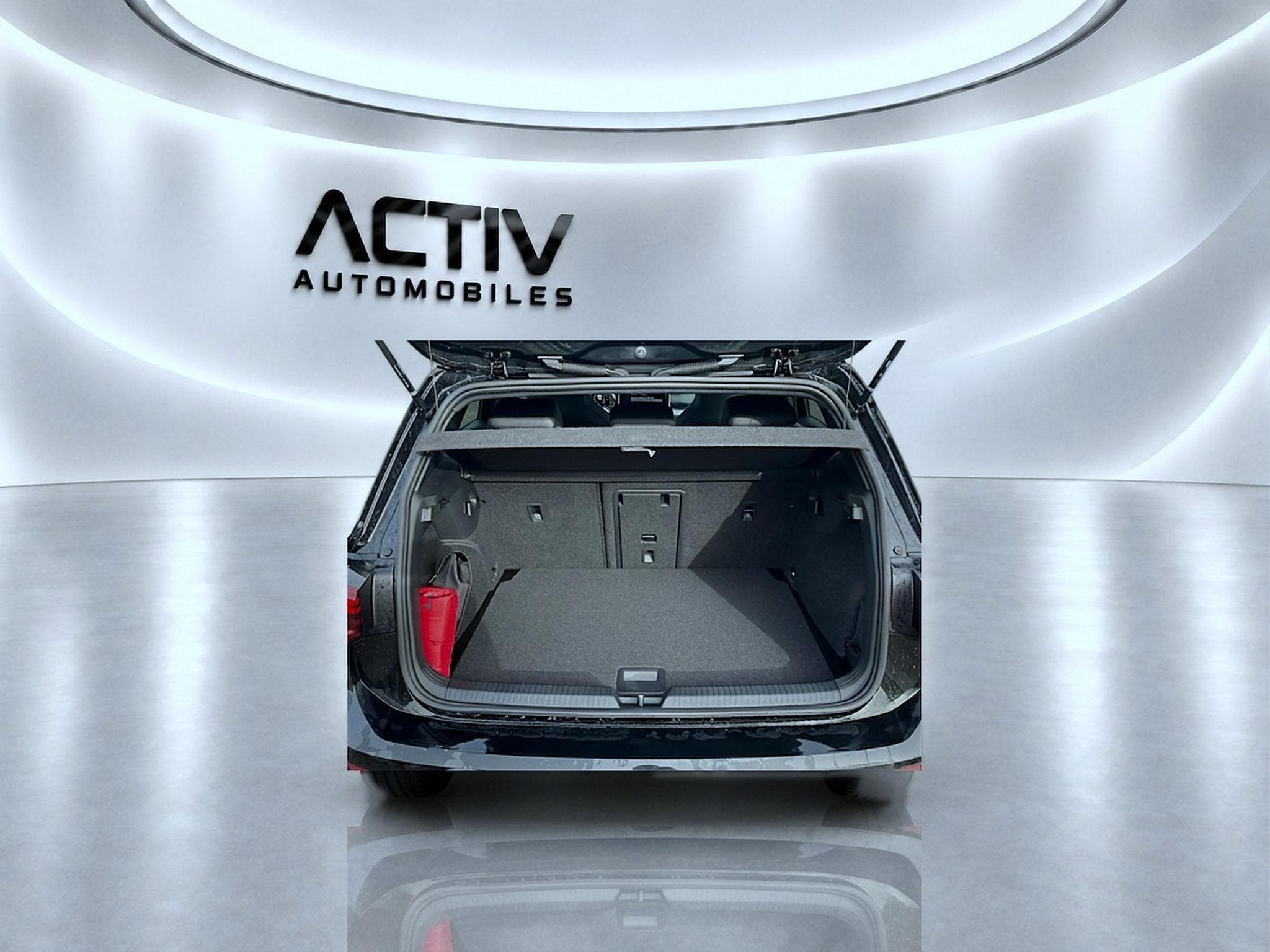VW GOLF VIII 1.5 ETSI EVO2 150 R-LINE DSG7 (2026) - Foto 5