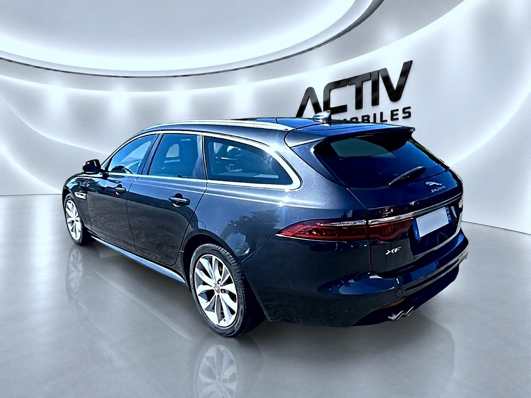 Jaguar XF 2.0D 180 BUSINESS R-SPORT BVA (2020) - Photo 5