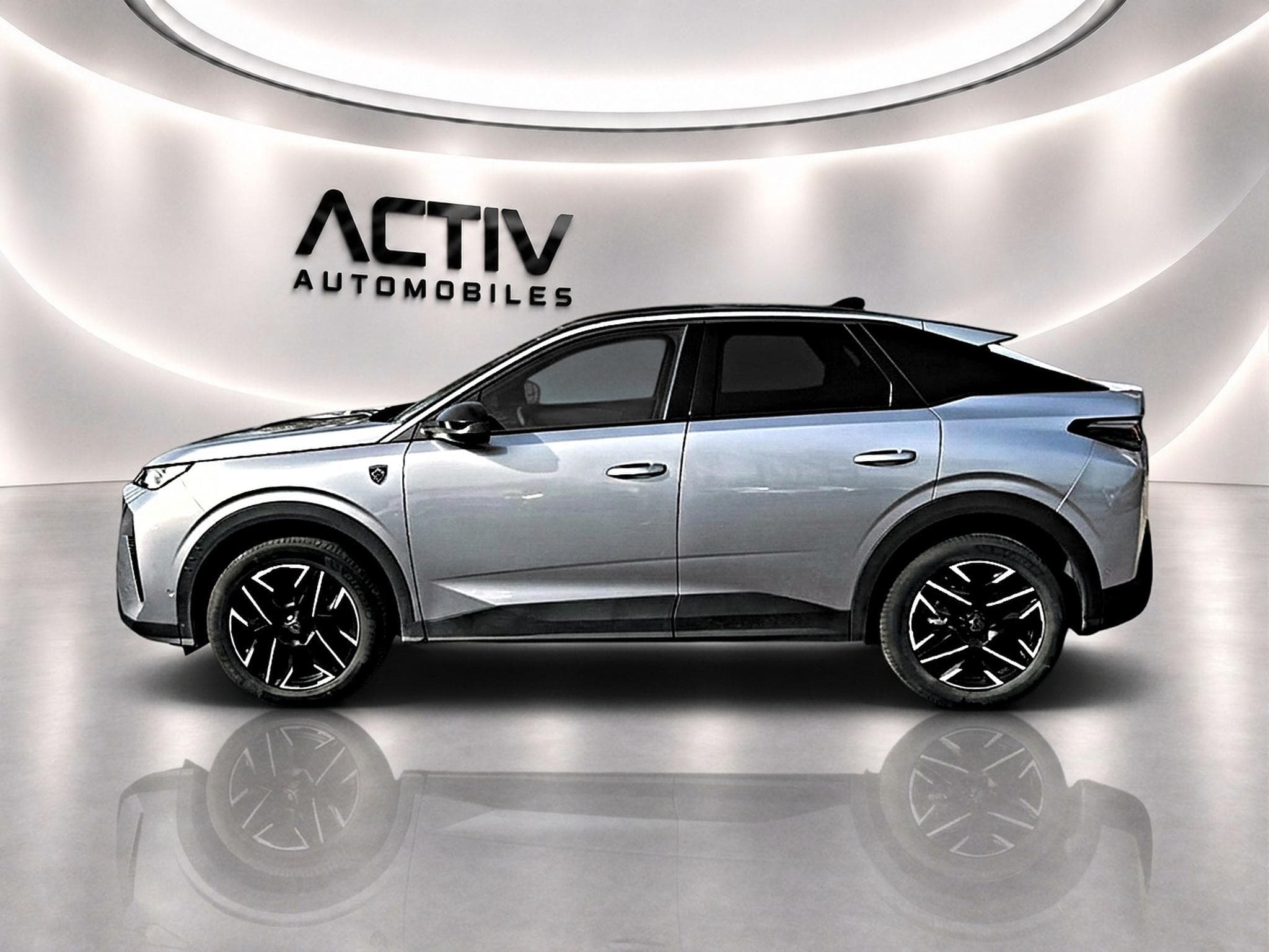 Peugeot 3008 1.2 HYBRID 145 GT E-DCS6 (2025) - Photo 4