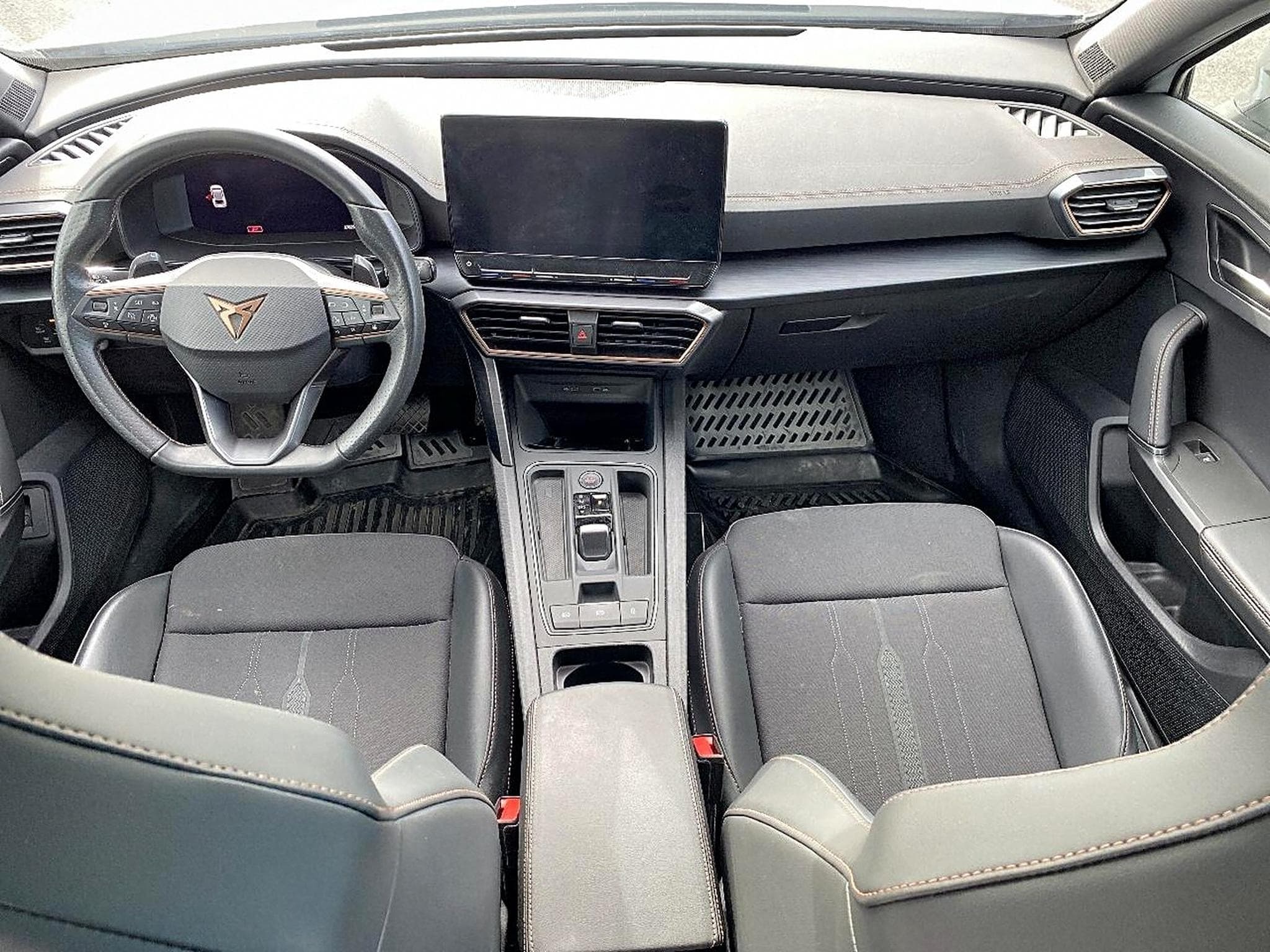 Cupra FORMENTOR 2.0 TSI 190 V DSG7 4DRIVE (2023) - Photo 10