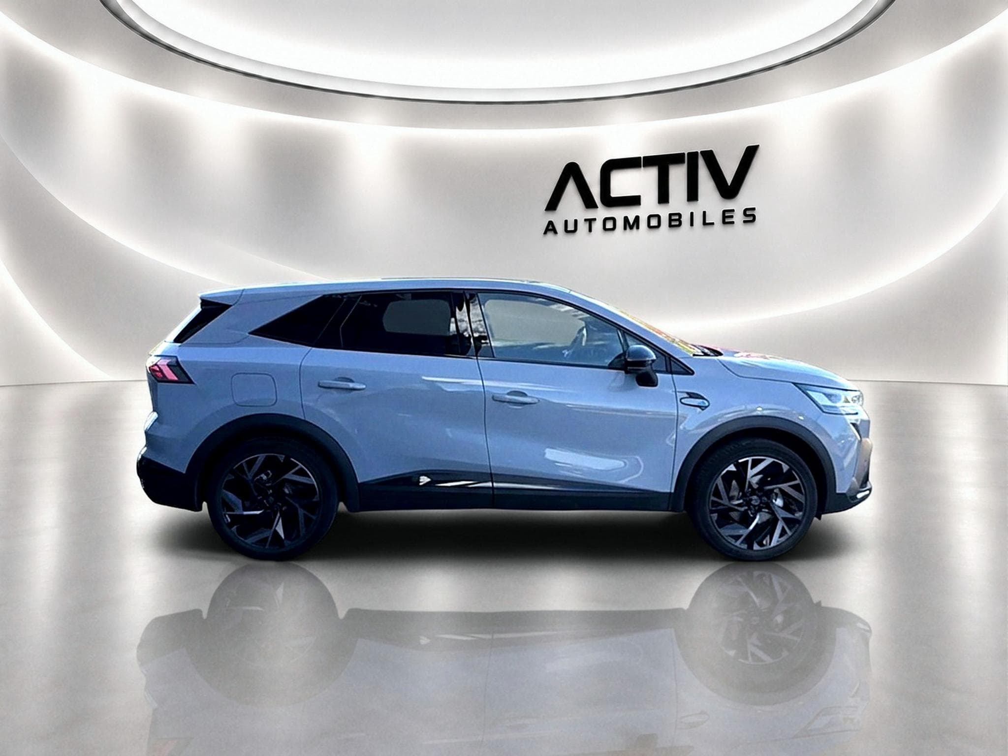 Renault SYMBIOZ 1.8 E-TECH FULL HYBRID 160 ESPRIT ALPINE (2025) - Foto 8