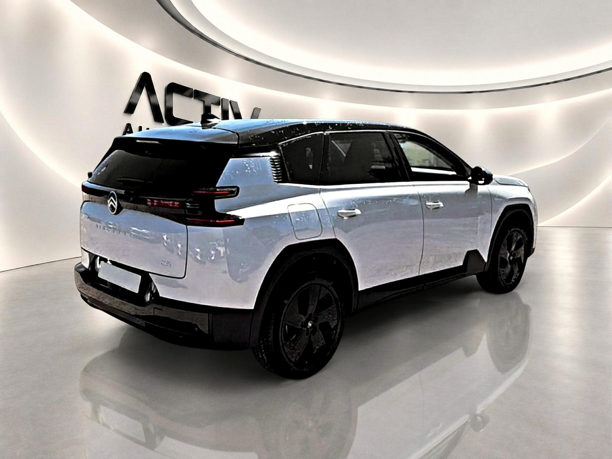 Citroën C5 AIRCROSS 1.2 HYBRIDE 145 PLUS BOITE AUTOMATIQUE (2026) - Photo 7