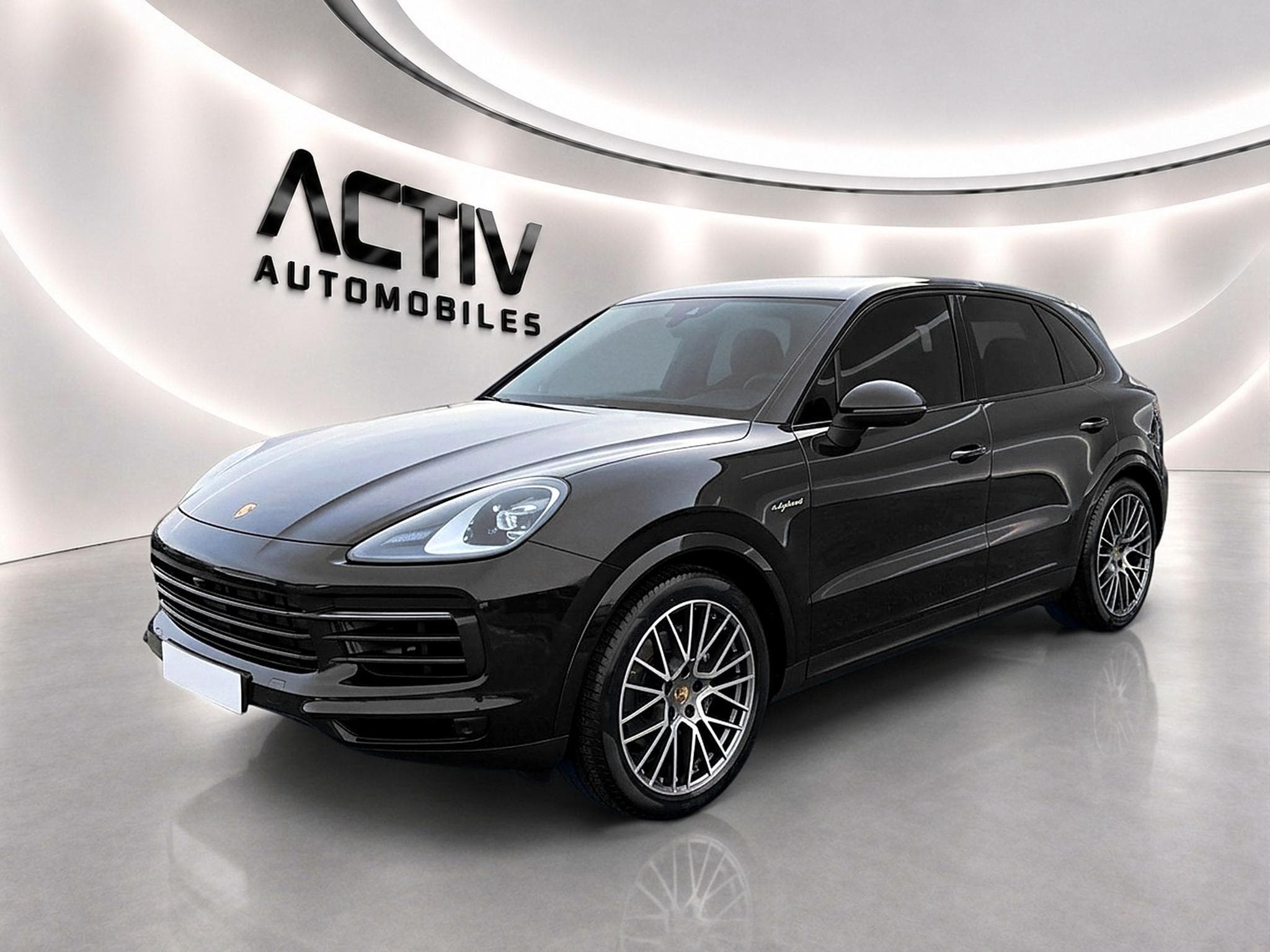Porsche CAYENNE (9YA) 3.0 V6 462 E-HYBRID PLATINUM EDITION (2023) - Photo 1