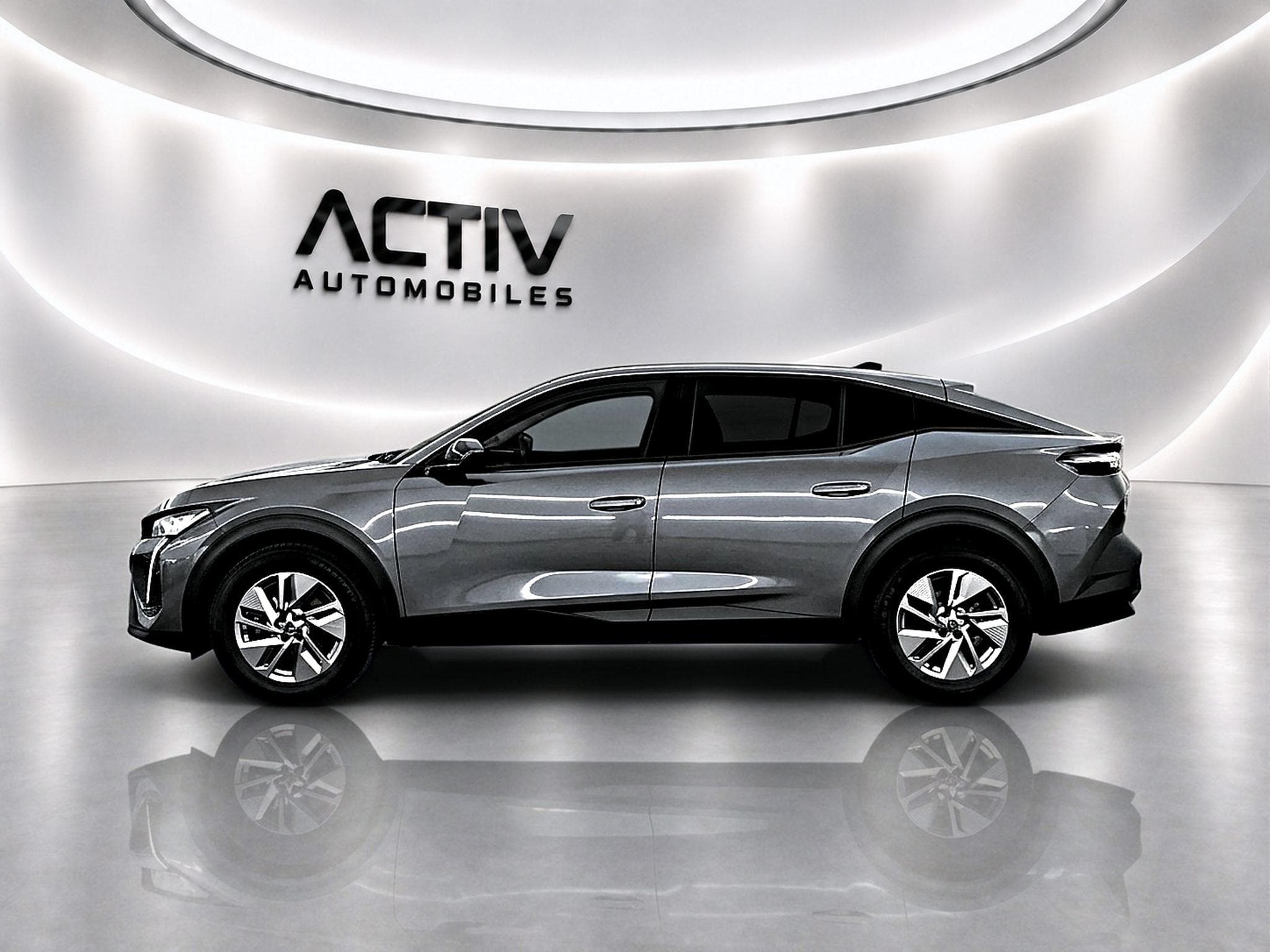 Peugeot 408 HYBRID 145 ALLURE E-DCS6 (2024) - Photo 4
