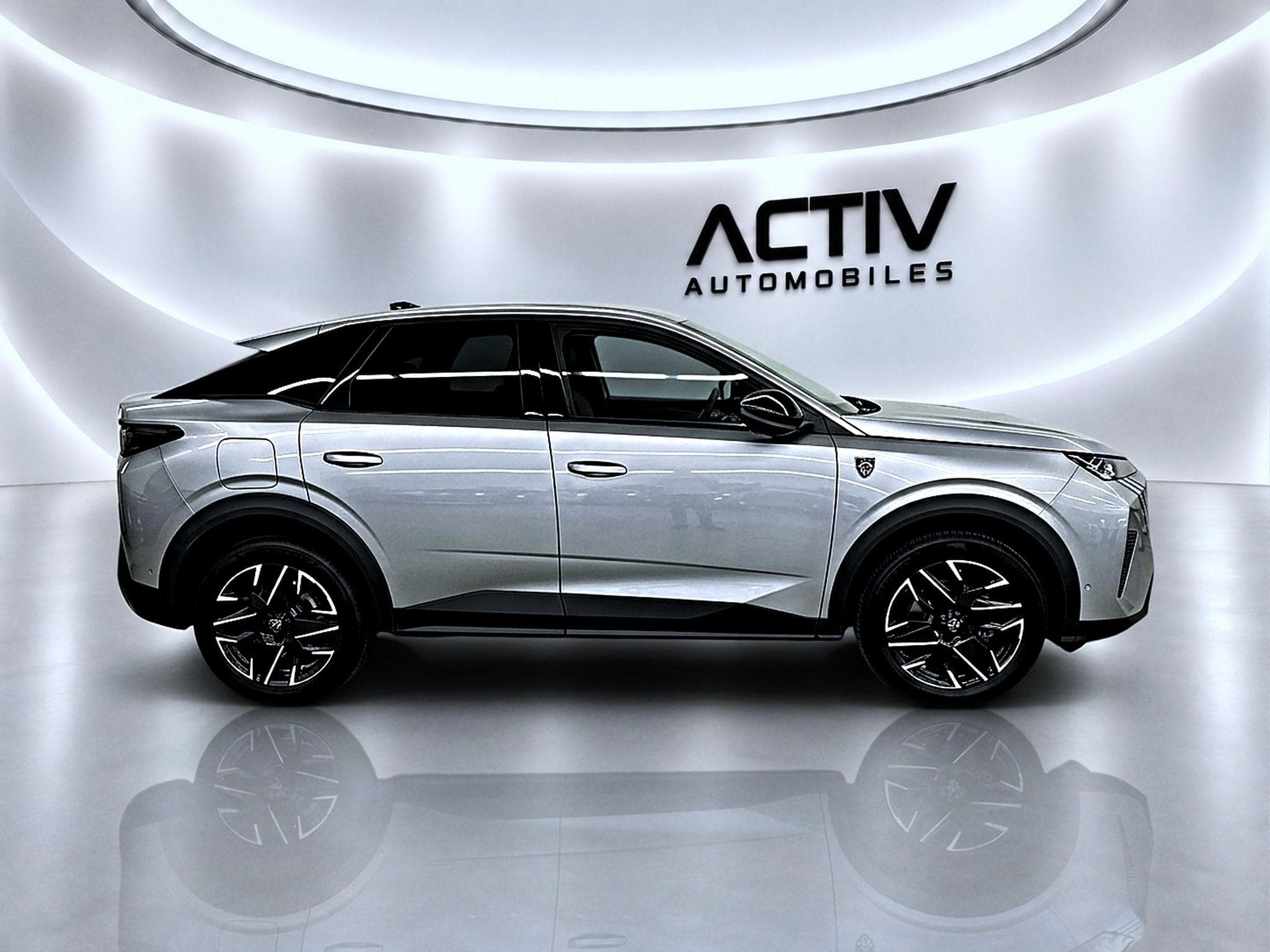 Peugeot 3008 1.2 HYBRID 145 GT E-DCS6 (2025) - Photo 8