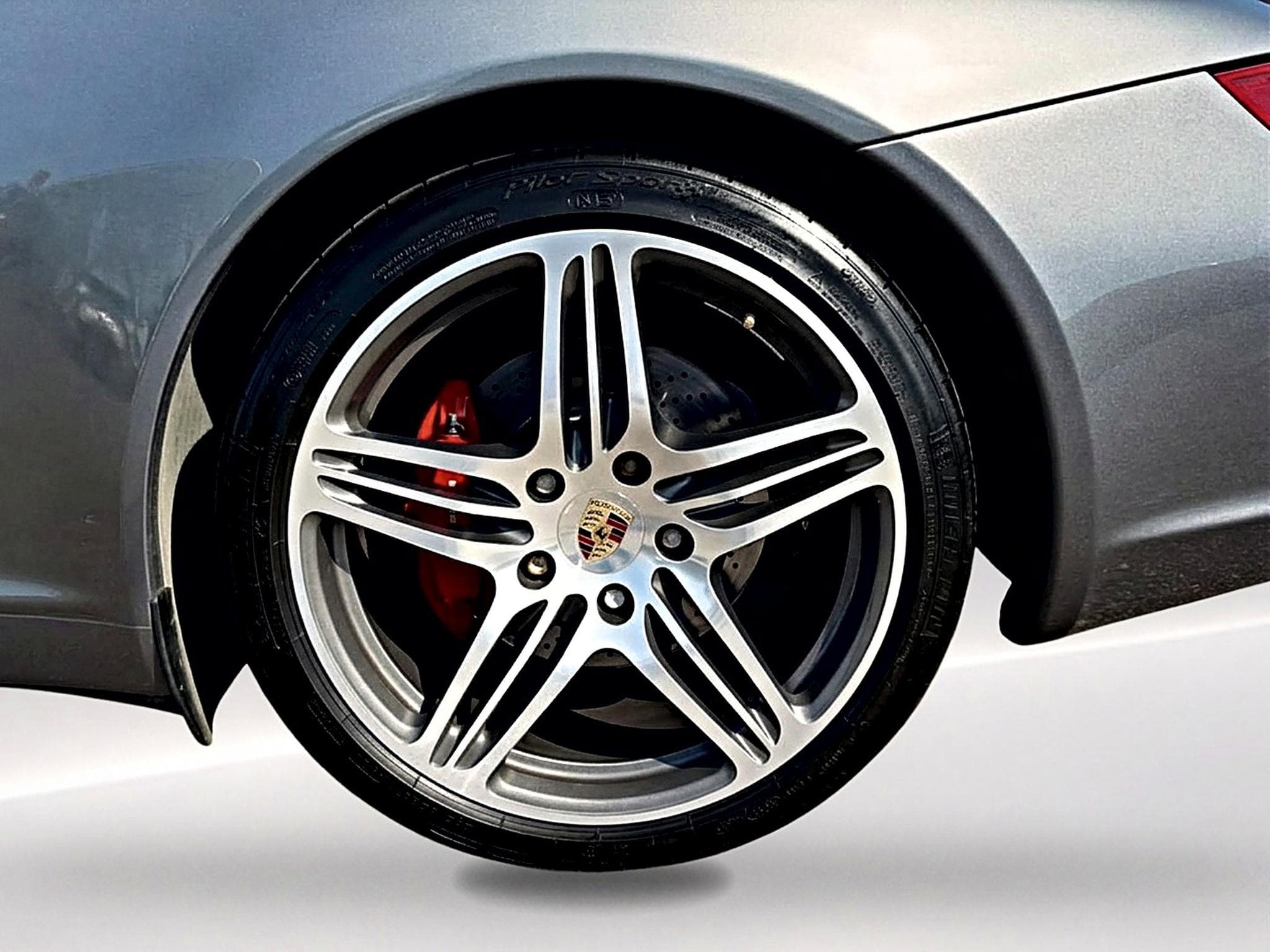 Porsche 911 (997) CARRERA S (2008) - Photo 9