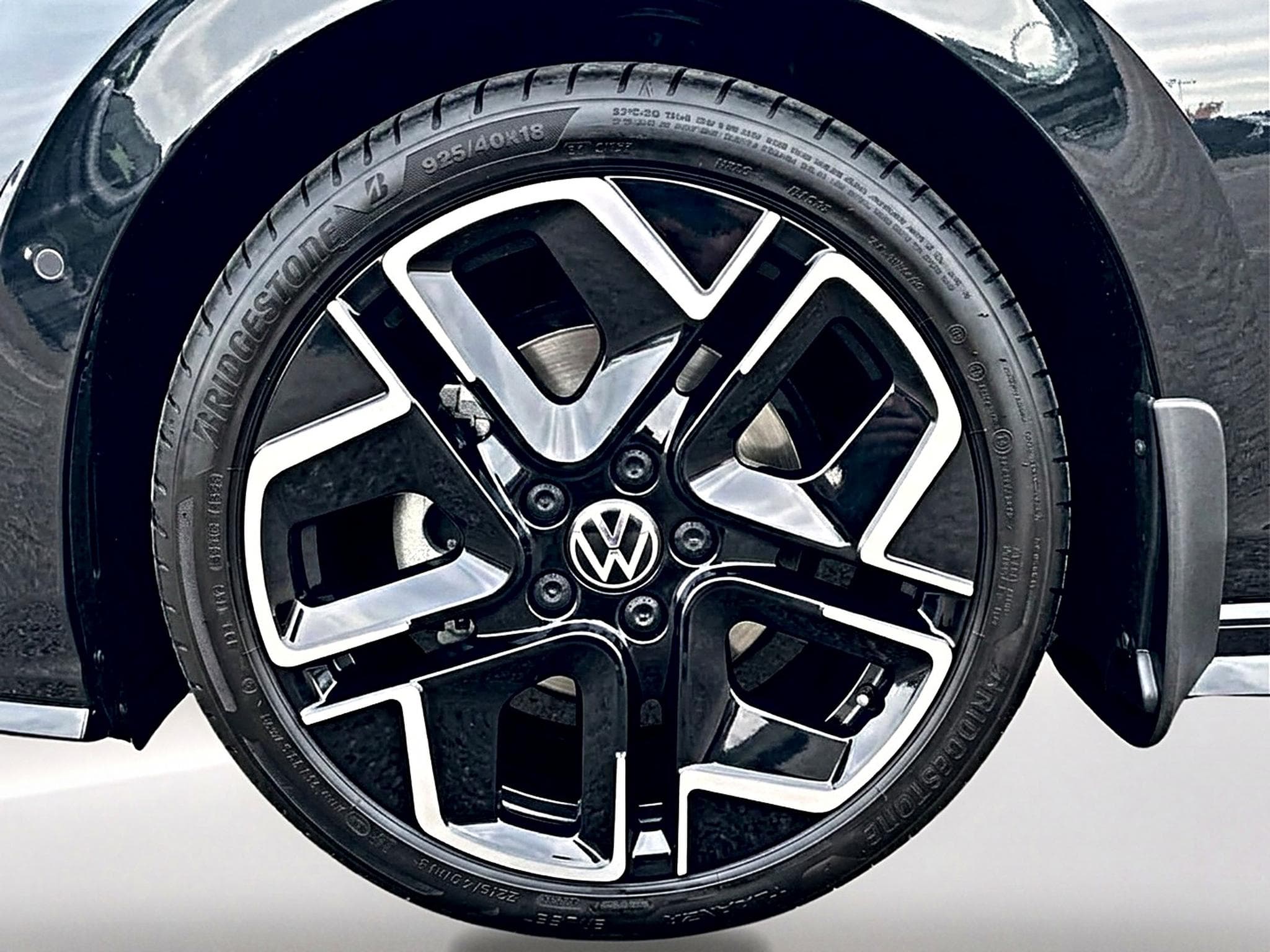 VW GOLF VIII 1.5 ETSI EVO2 150 R-LINE DSG7 (2026) - Foto 7