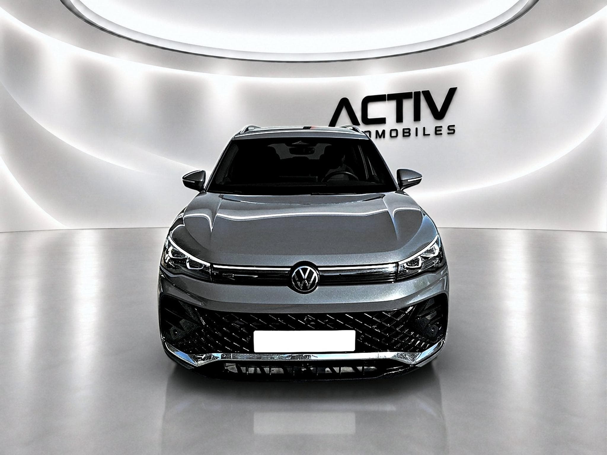 VW TIGUAN 2.0 TDI 150 R-LINE EXCLUSIVE DSG7 (2024) - Foto 2