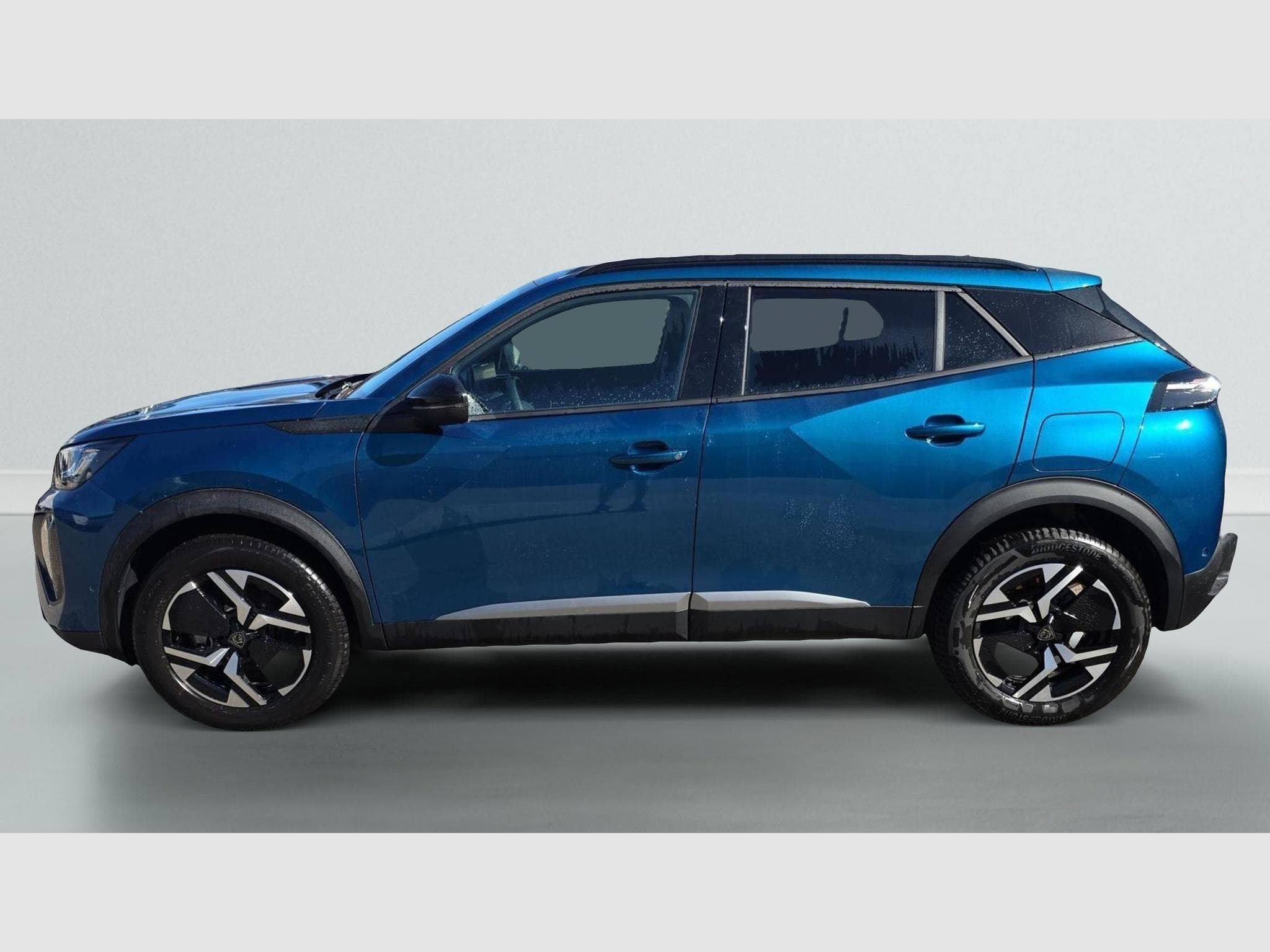 Peugeot 2008 Hybrid 145 e-DCS6 Allure (2026) - Foto 4