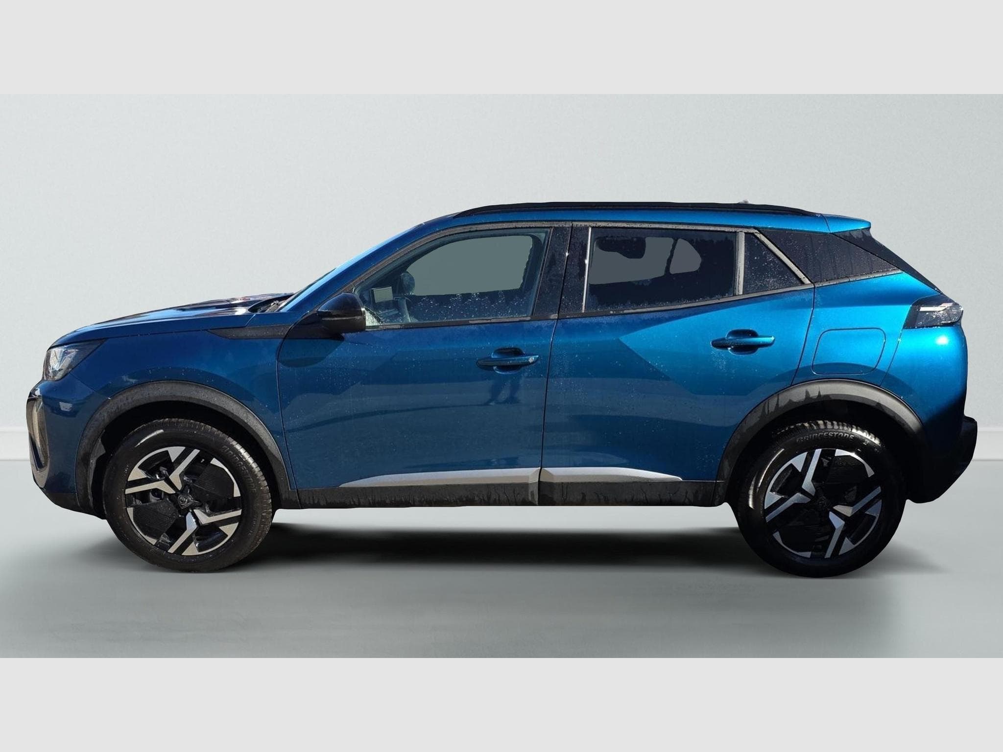 Peugeot 2008 Hybrid 145 e-DCS6 Allure (2026) - Foto 4