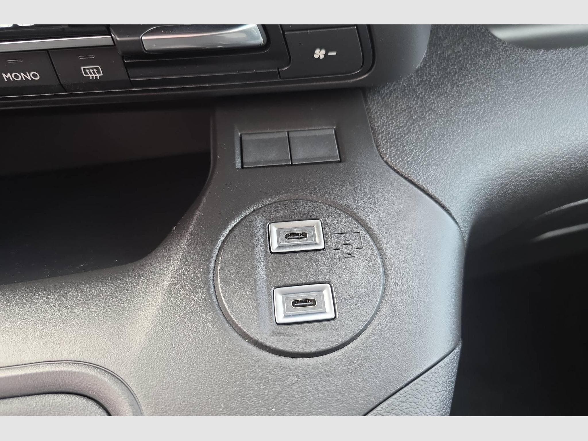 Citroën Berlingo CA M BLUEHDI 100 S&S BVM6 (2026) - Photo 18