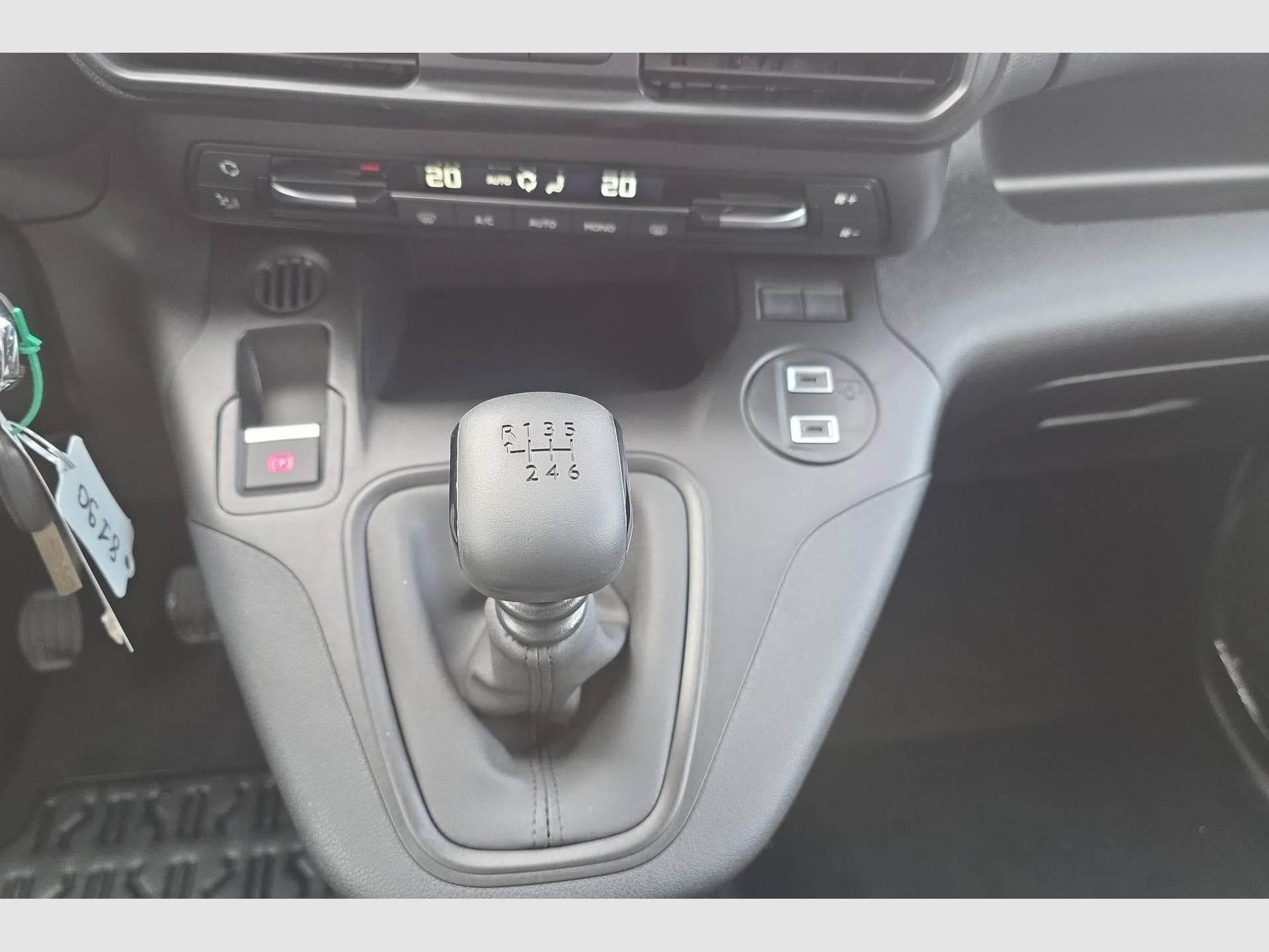 Citroën Berlingo CA M BLUEHDI 100 S&S BVM6 (2026) - Photo 16