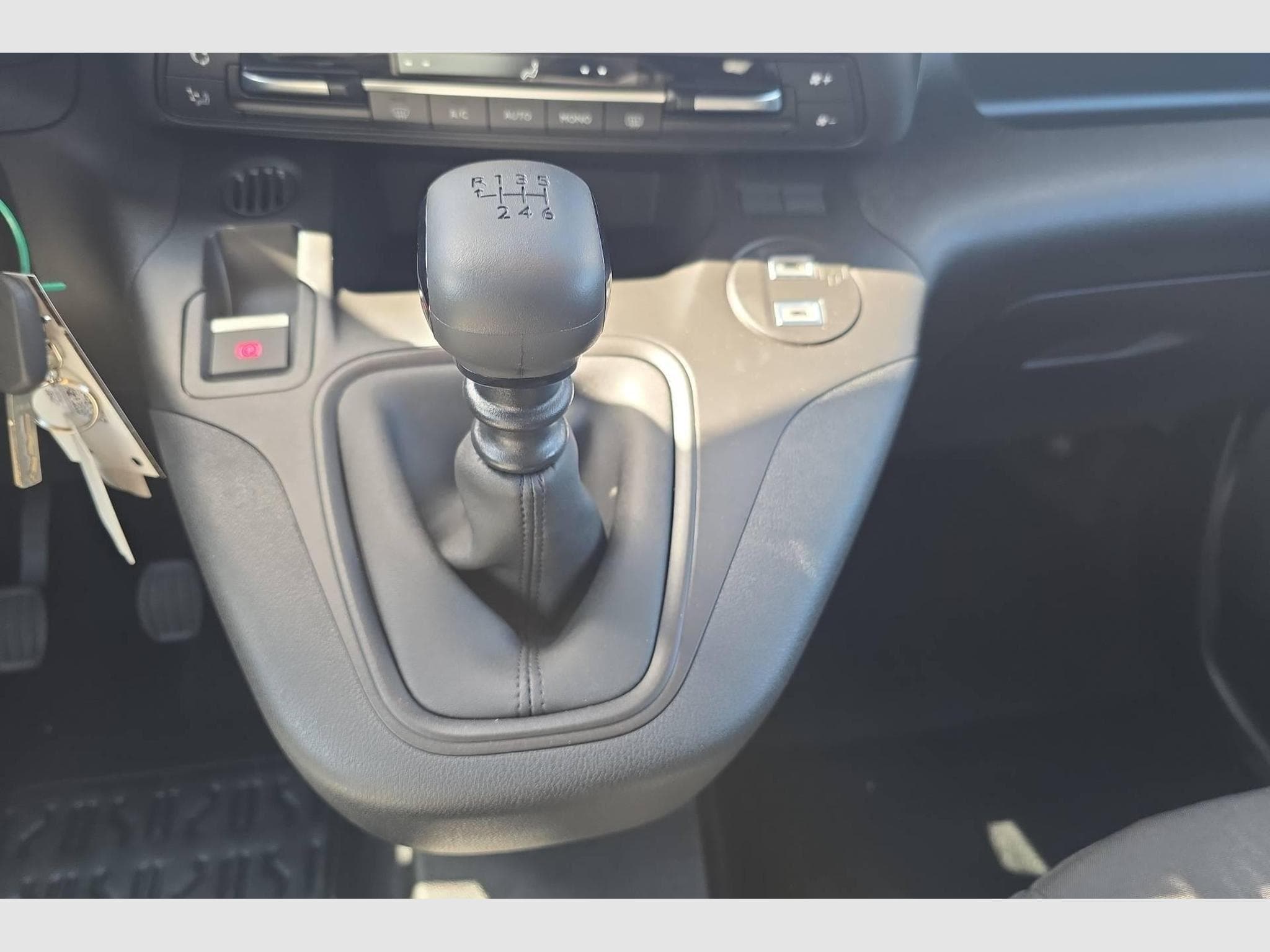 Citroën Berlingo CA M BLUEHDI 130 S&S BVM6 (2026) - Photo 16