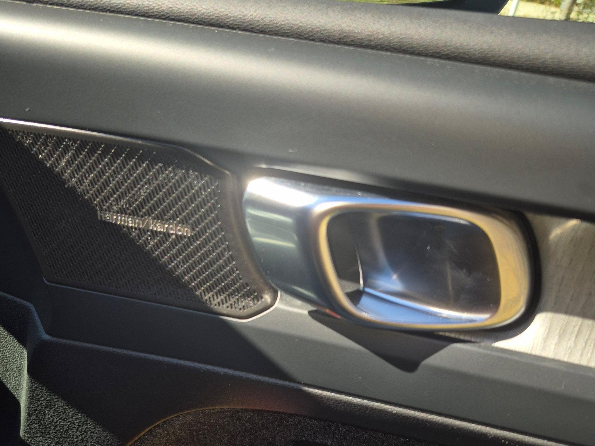 Volvo XC40 VOLVO XC40T2 automatic Essence Plus Dark (2022) - Photo 9