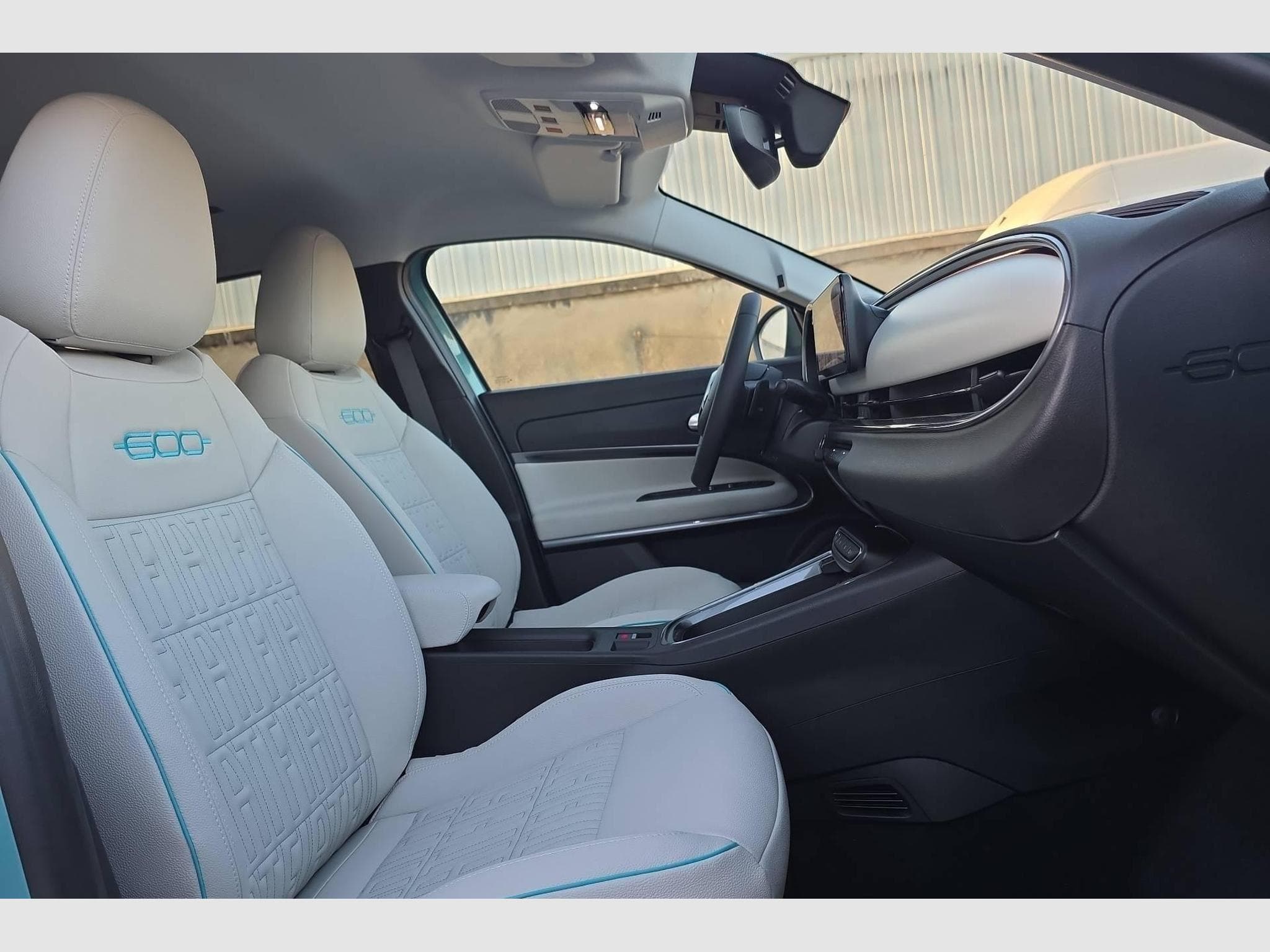 Fiat 600 T-Gen 3 1.2 Hybrid 110ch eDCT6 La Prima (2026) - Photo 9