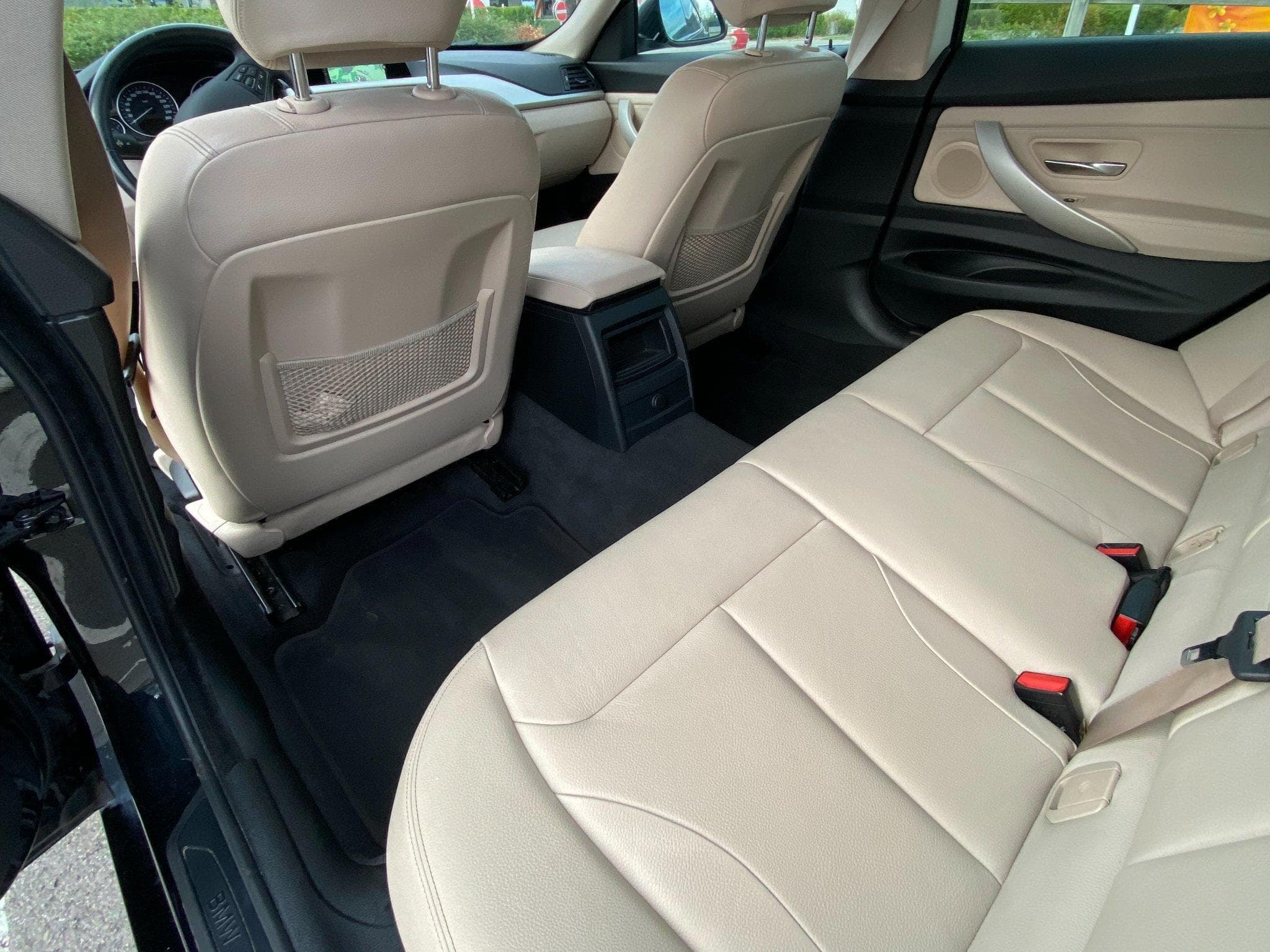 BMW 320 320d Gran Turismo xDrive (2016) - Photo 9