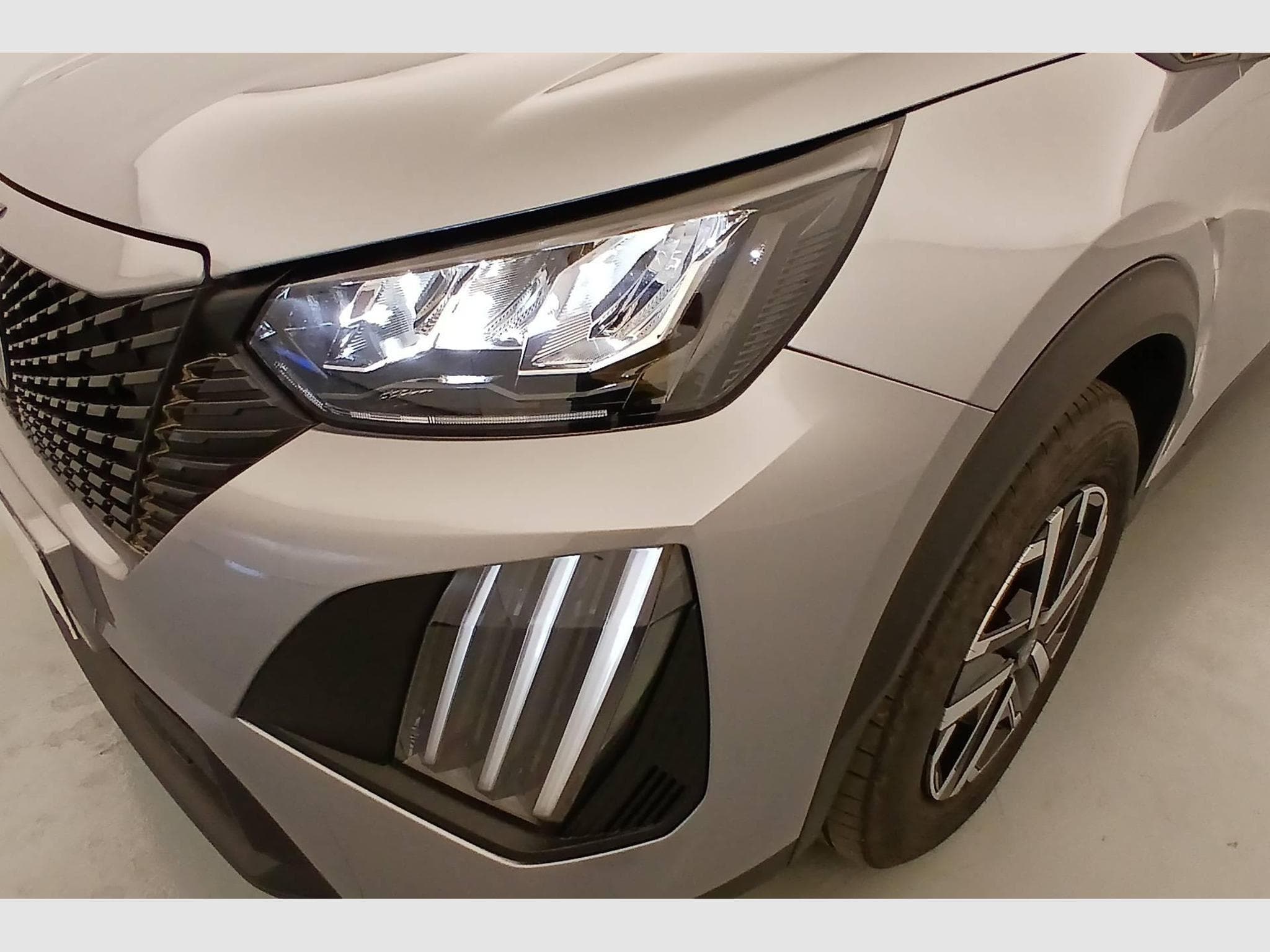 Peugeot 2008 100 S&S BVM6 Style (2025) - Foto 20