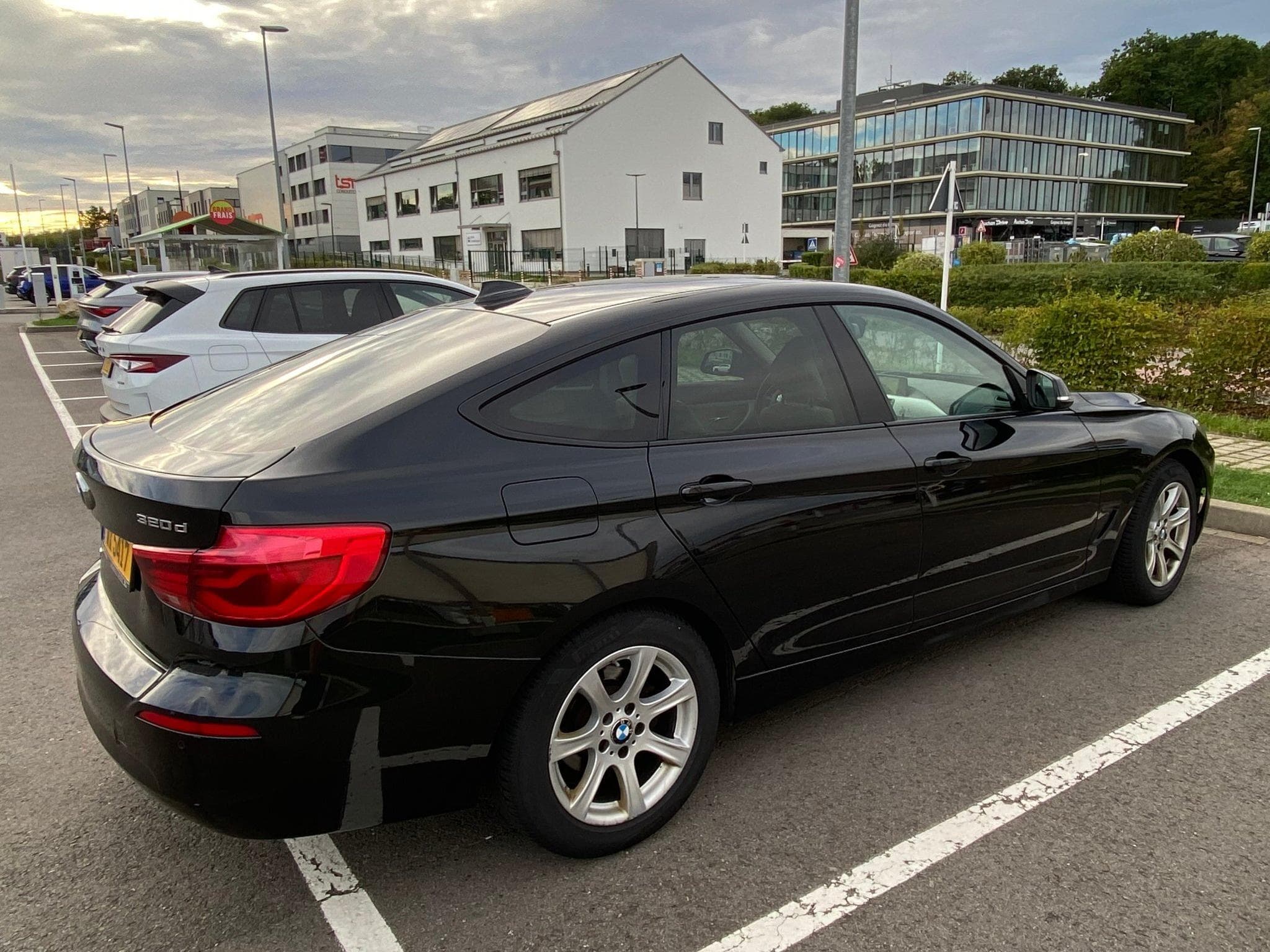 BMW 320 320d Gran Turismo xDrive (2016) - Photo 3