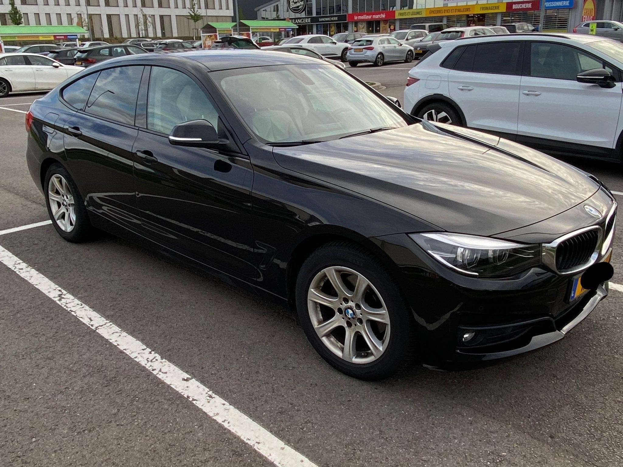 BMW 320 320d Gran Turismo xDrive (2016) - Photo 2