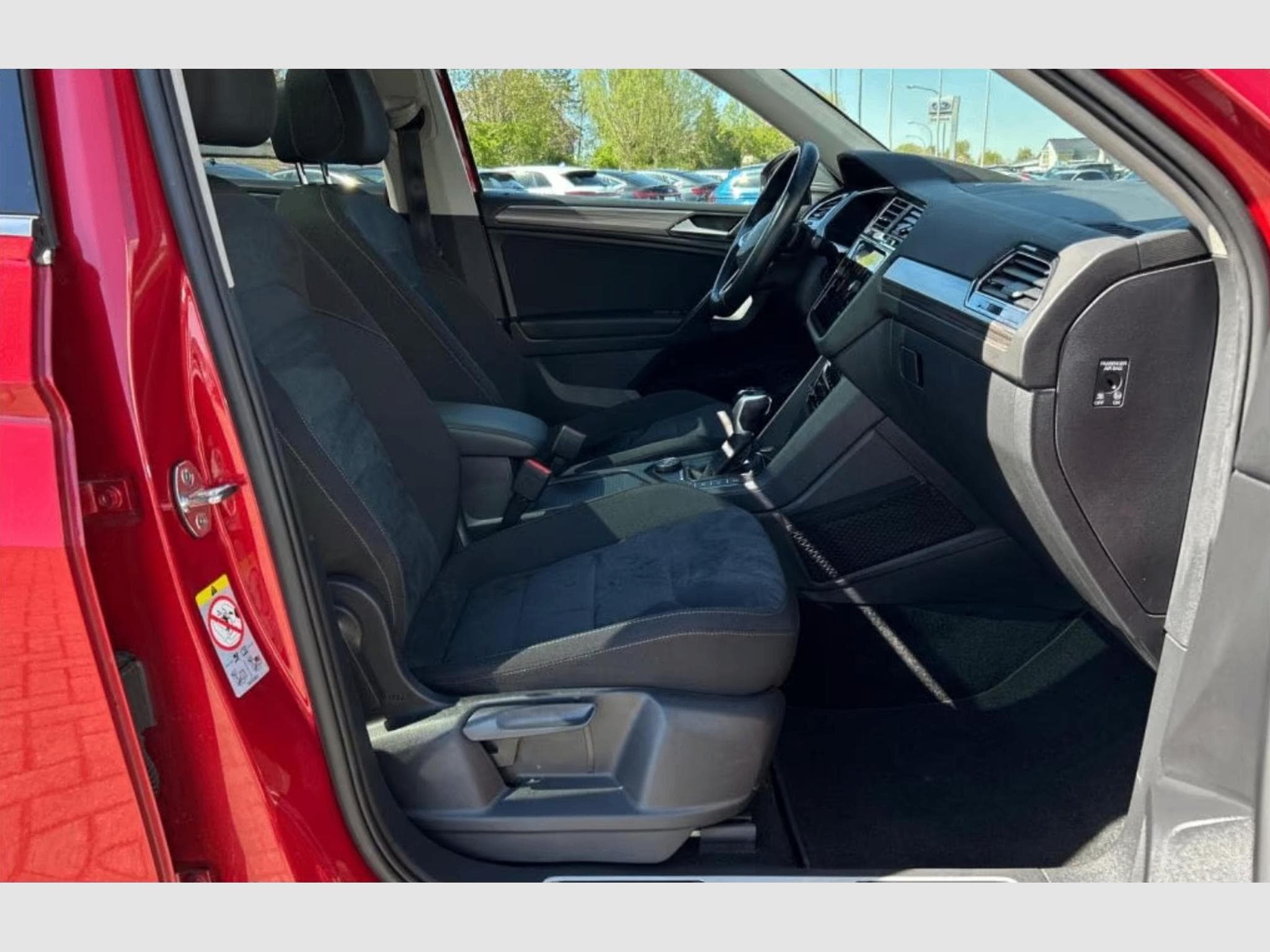 VW Tiguan 7 places 2.0 TDI - 4X4 - Toit ouvrant (2023) - Photo 18