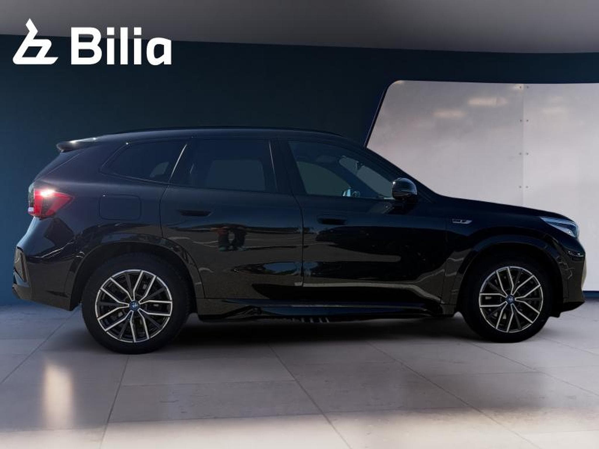 BMW X1 X1 xDrive25e Kit M Sport (2023) - Photo 4