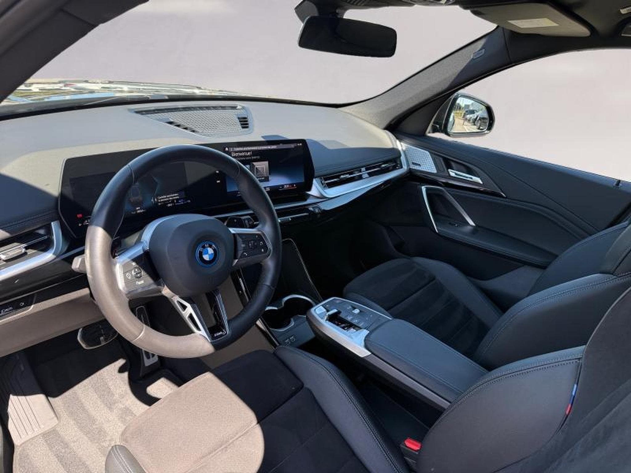 BMW X1 X1 xDrive25e Kit M Sport (2023) - Photo 8