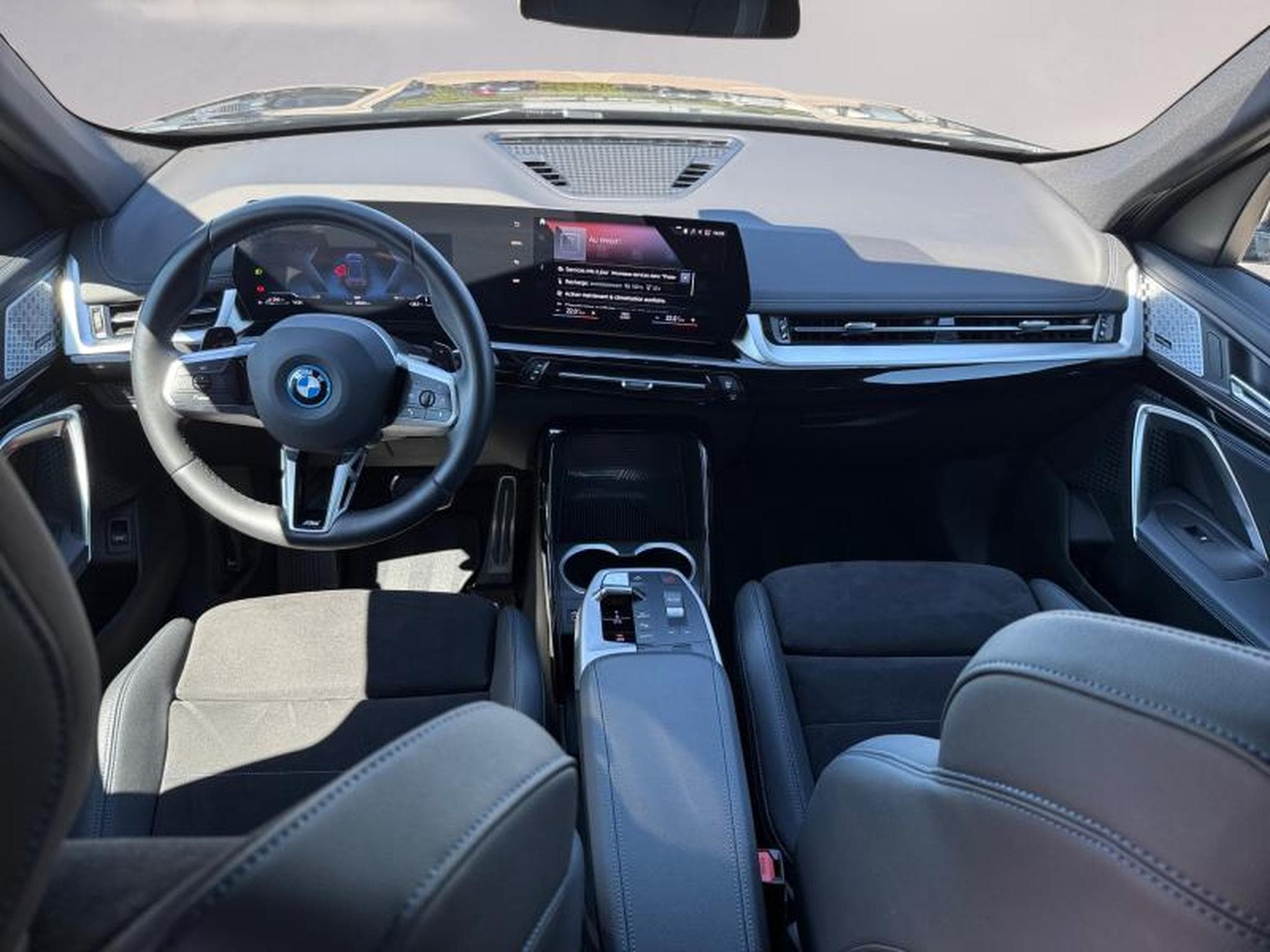 BMW X1 X1 xDrive25e Kit M Sport (2023) - Photo 9