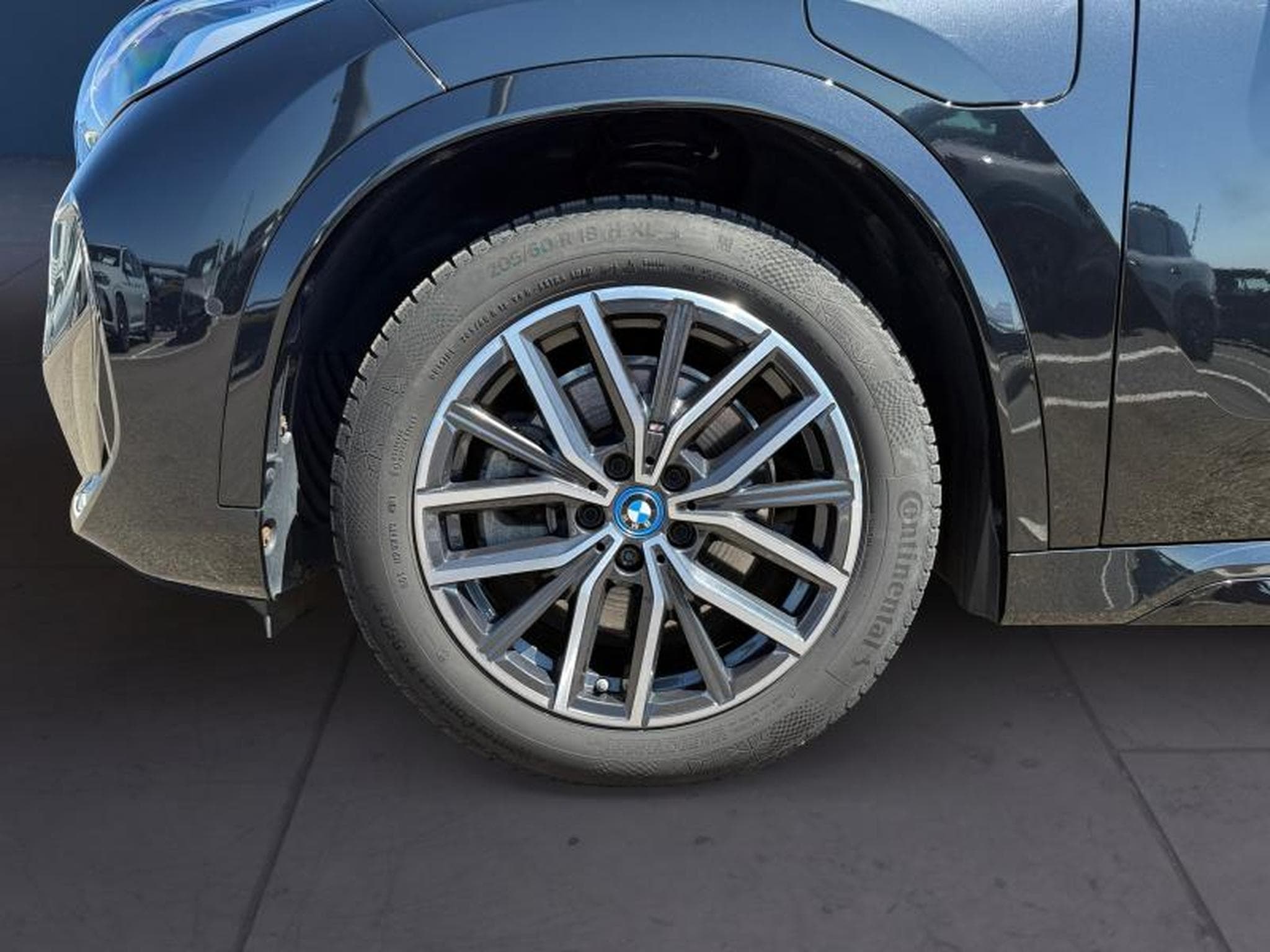 BMW X1 X1 xDrive25e Kit M Sport (2023) - Photo 10