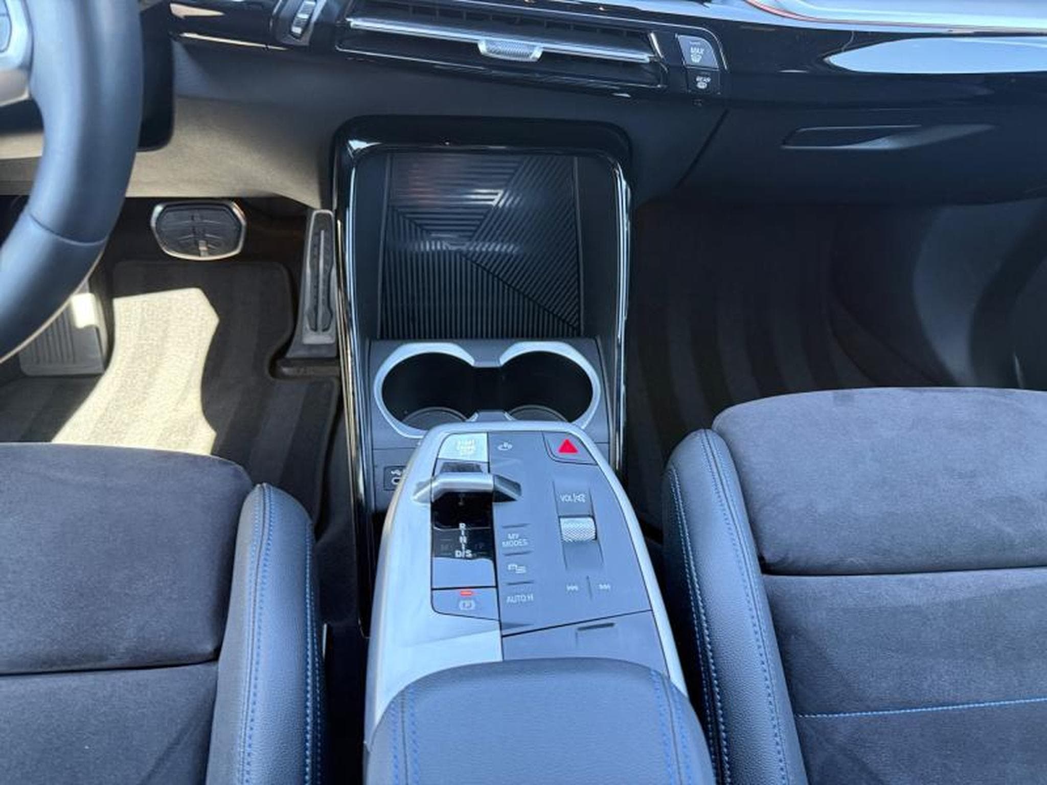 BMW X1 X1 xDrive25e Kit M Sport (2023) - Photo 12
