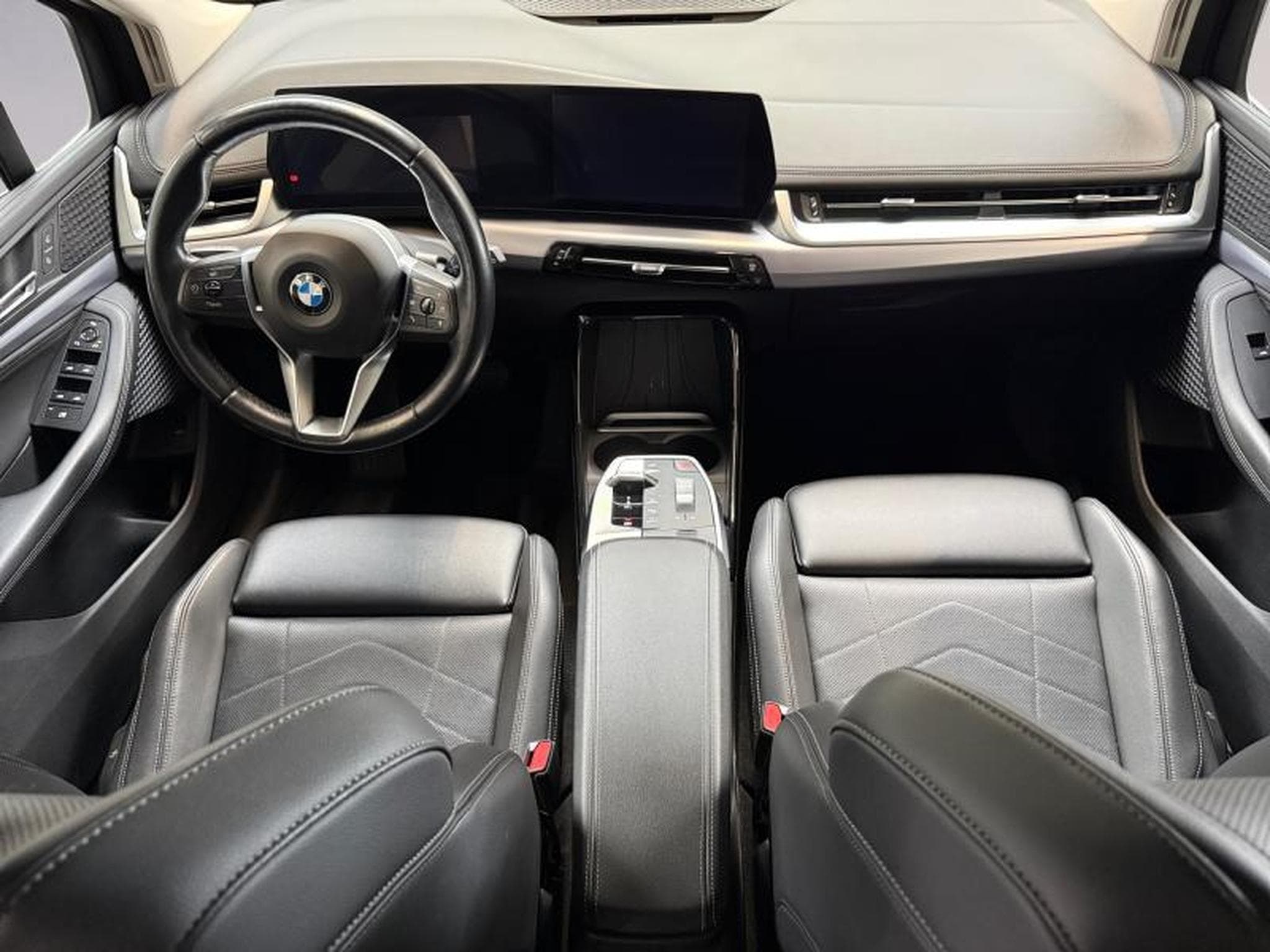 BMW 218 218i Active Tourer Luxury Line (2022) - Photo 9