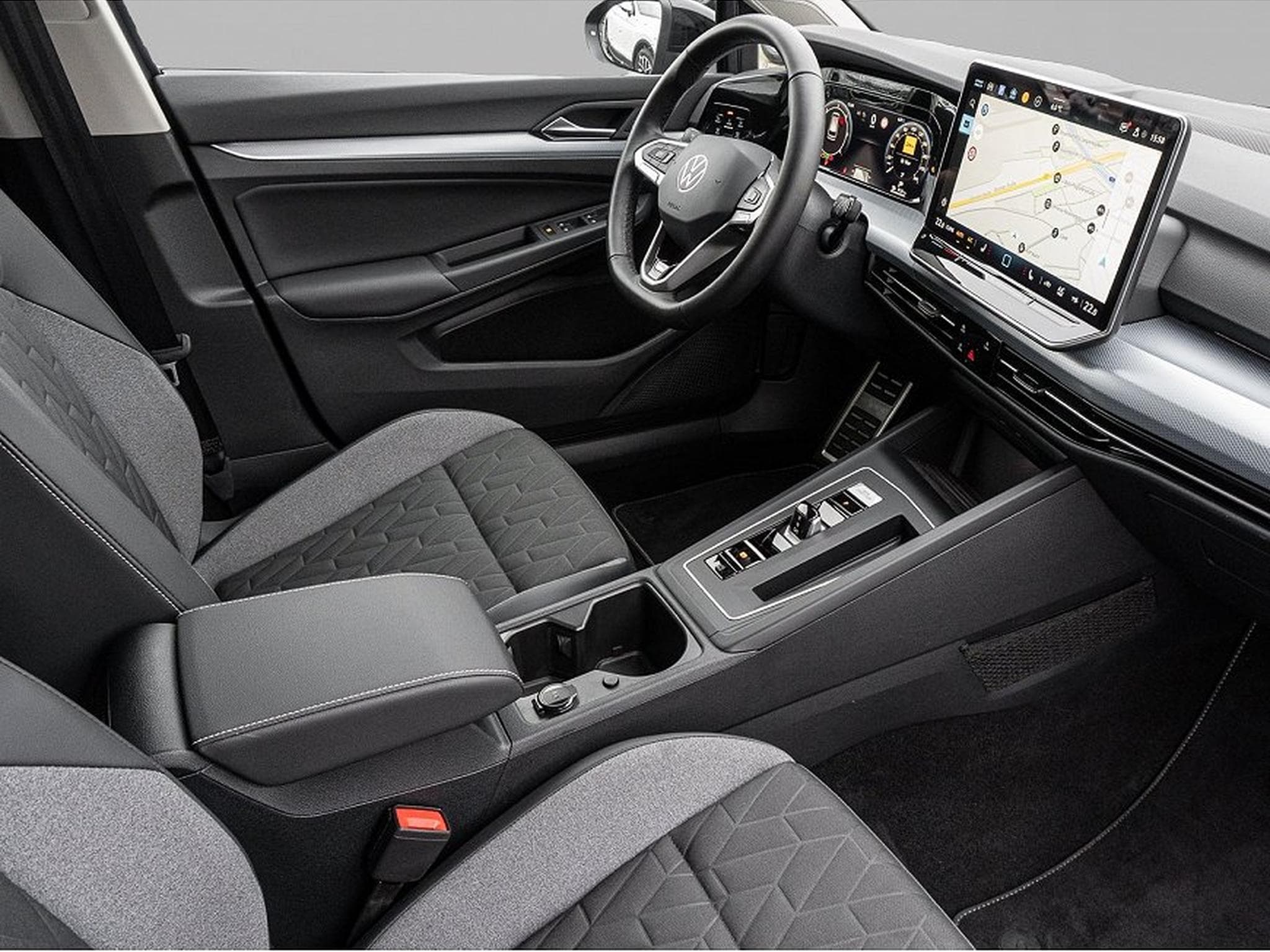 VW Golf (2025) - Photo 6