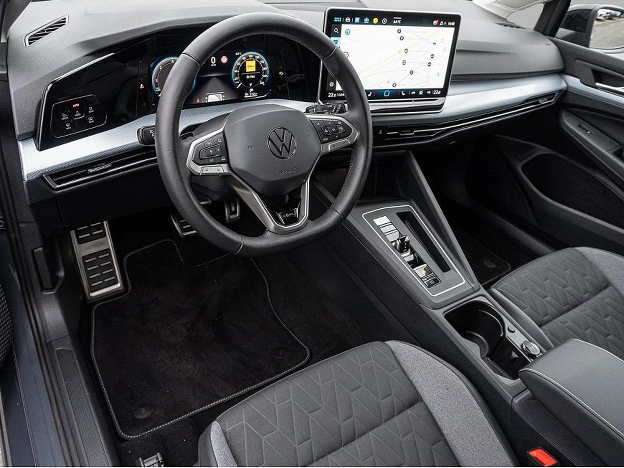 VW Golf (2025) - Photo 7