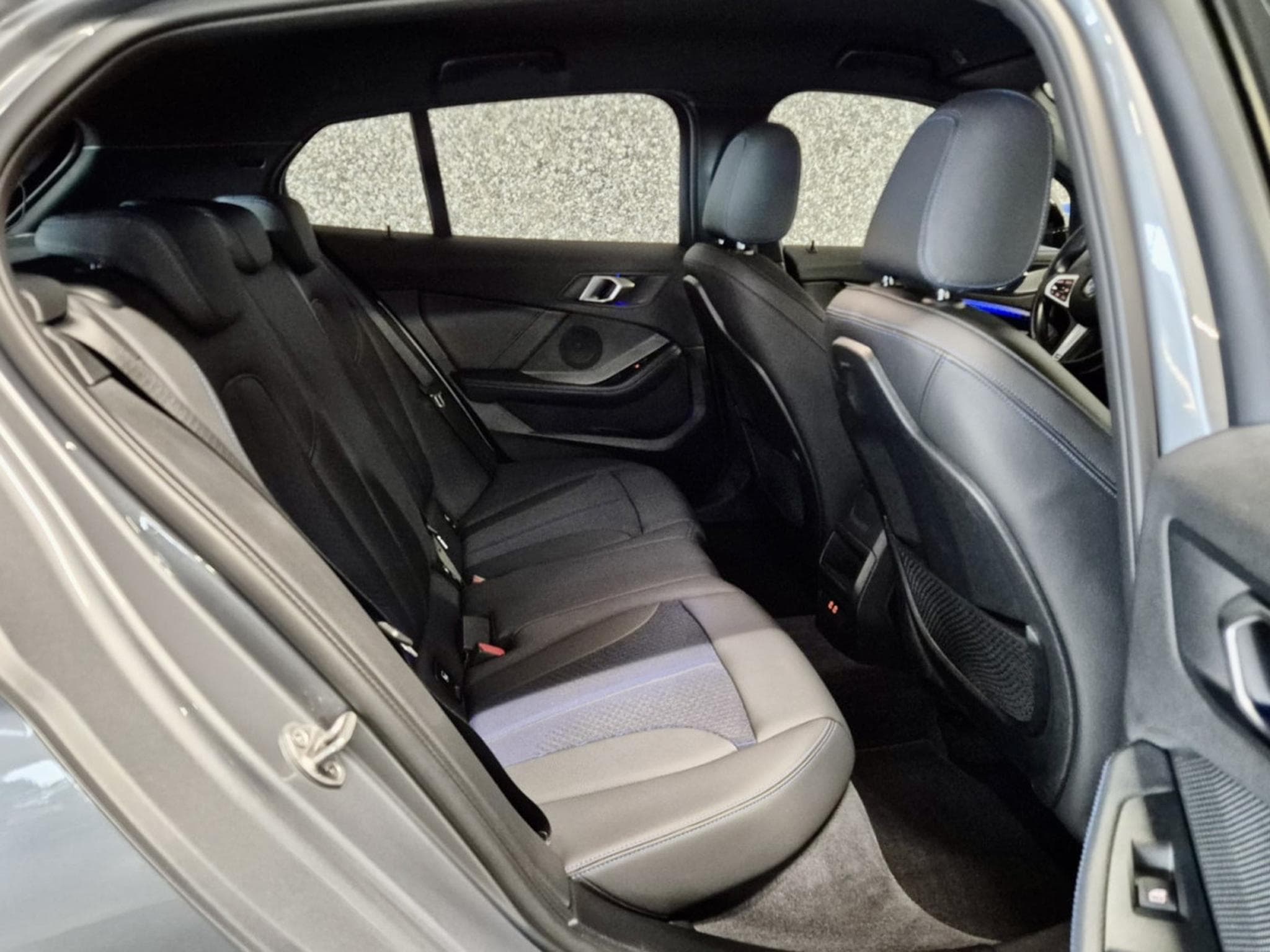 BMW 118 i M SPORT PAKET LED CUIR NAVI (2023) - Photo 5