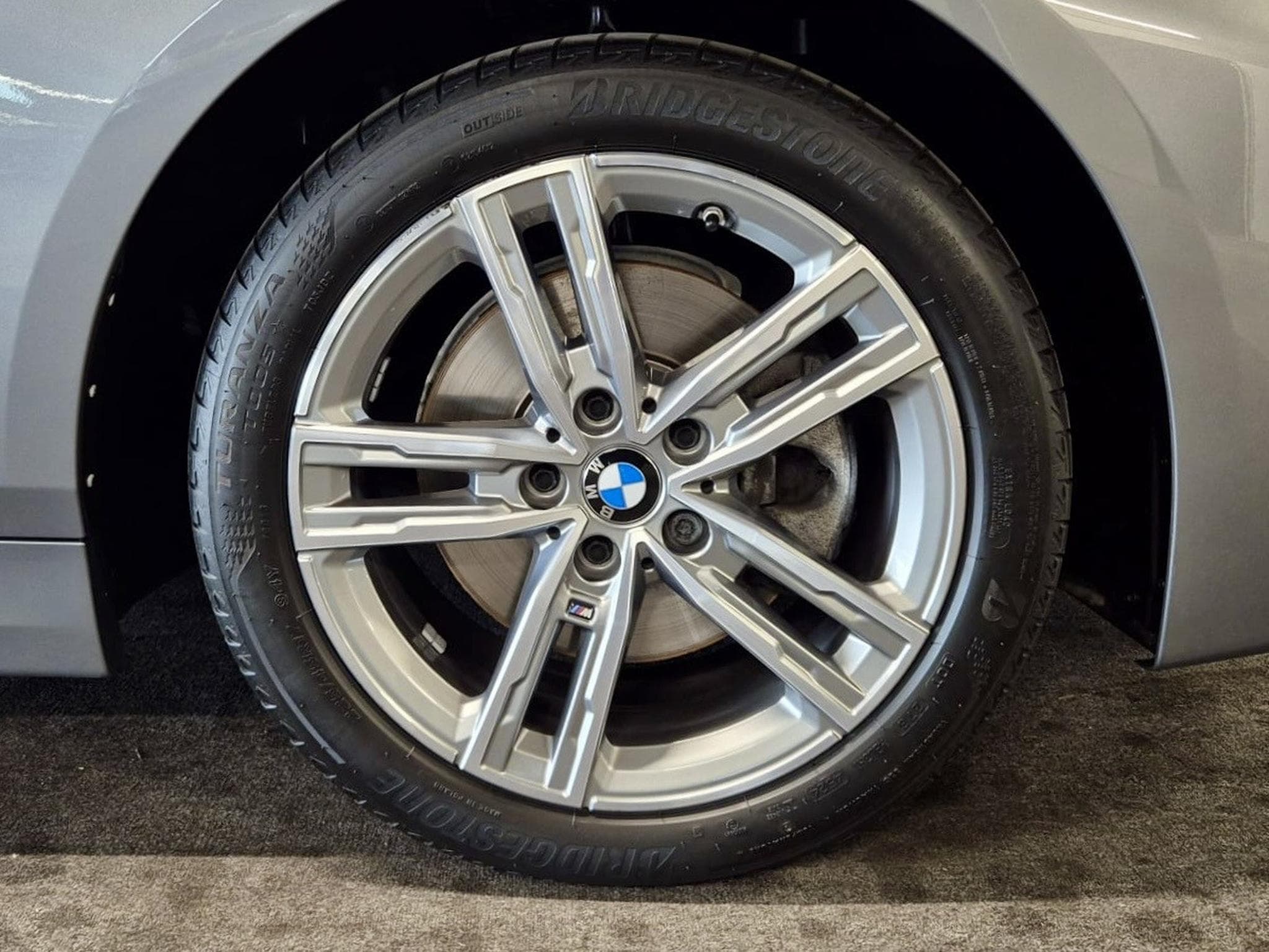BMW 118 i M SPORT PAKET LED CUIR NAVI (2023) - Photo 11