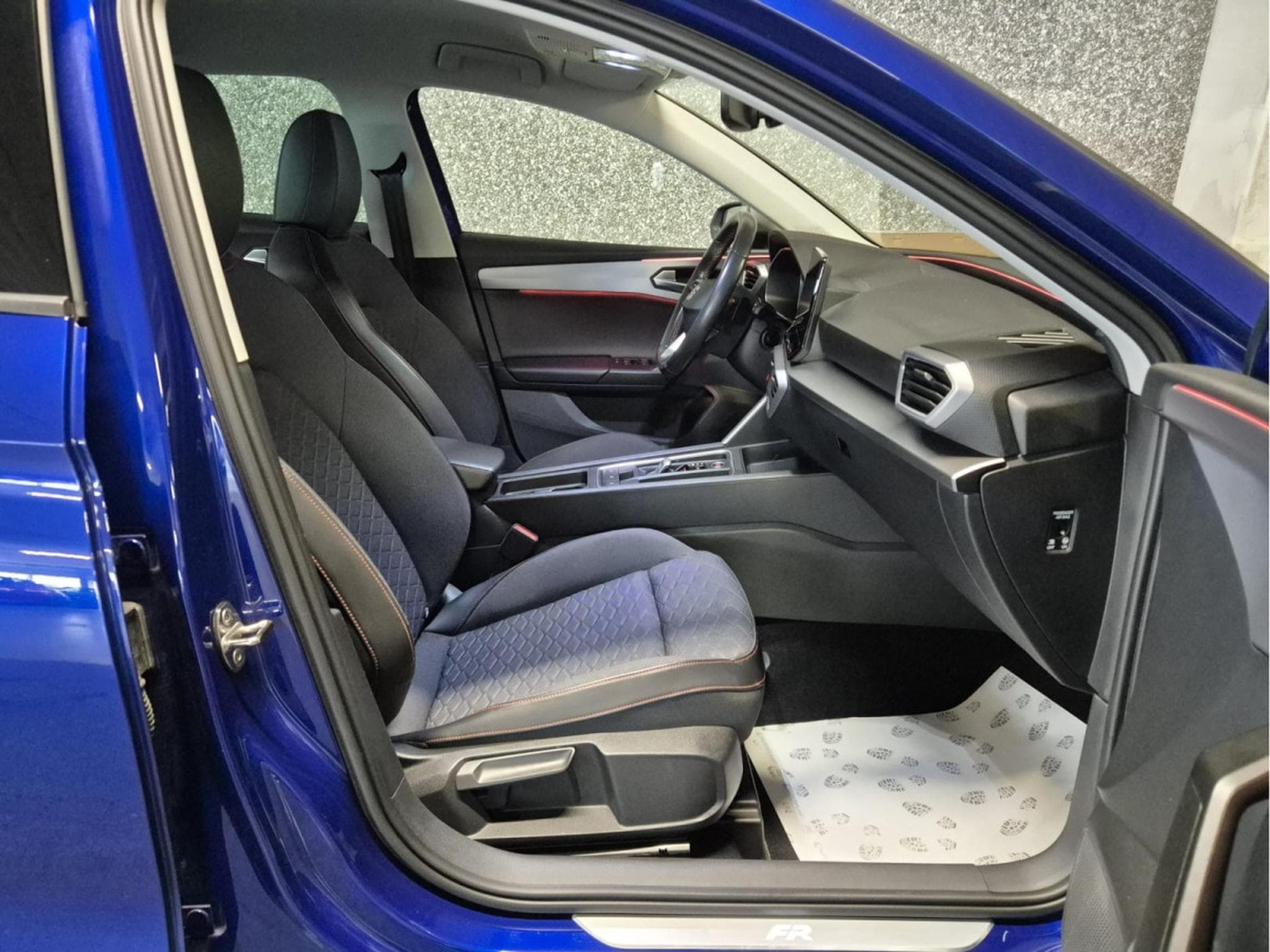 Seat Leon 1.5 eTSI 150 FR DSG CUIR NAVI (2021) - Photo 4