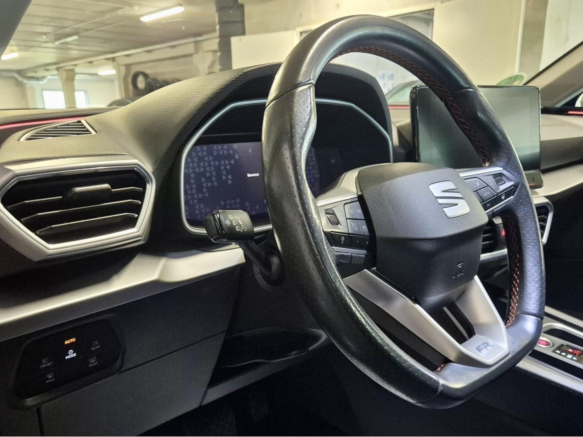Seat Leon 1.5 eTSI 150 FR DSG CUIR NAVI (2021) - Photo 11