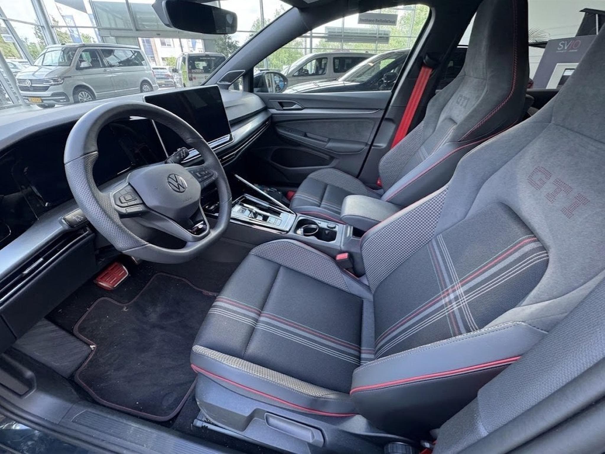 VW Golf VIII GTI 50 Edition (2026) - Photo 3