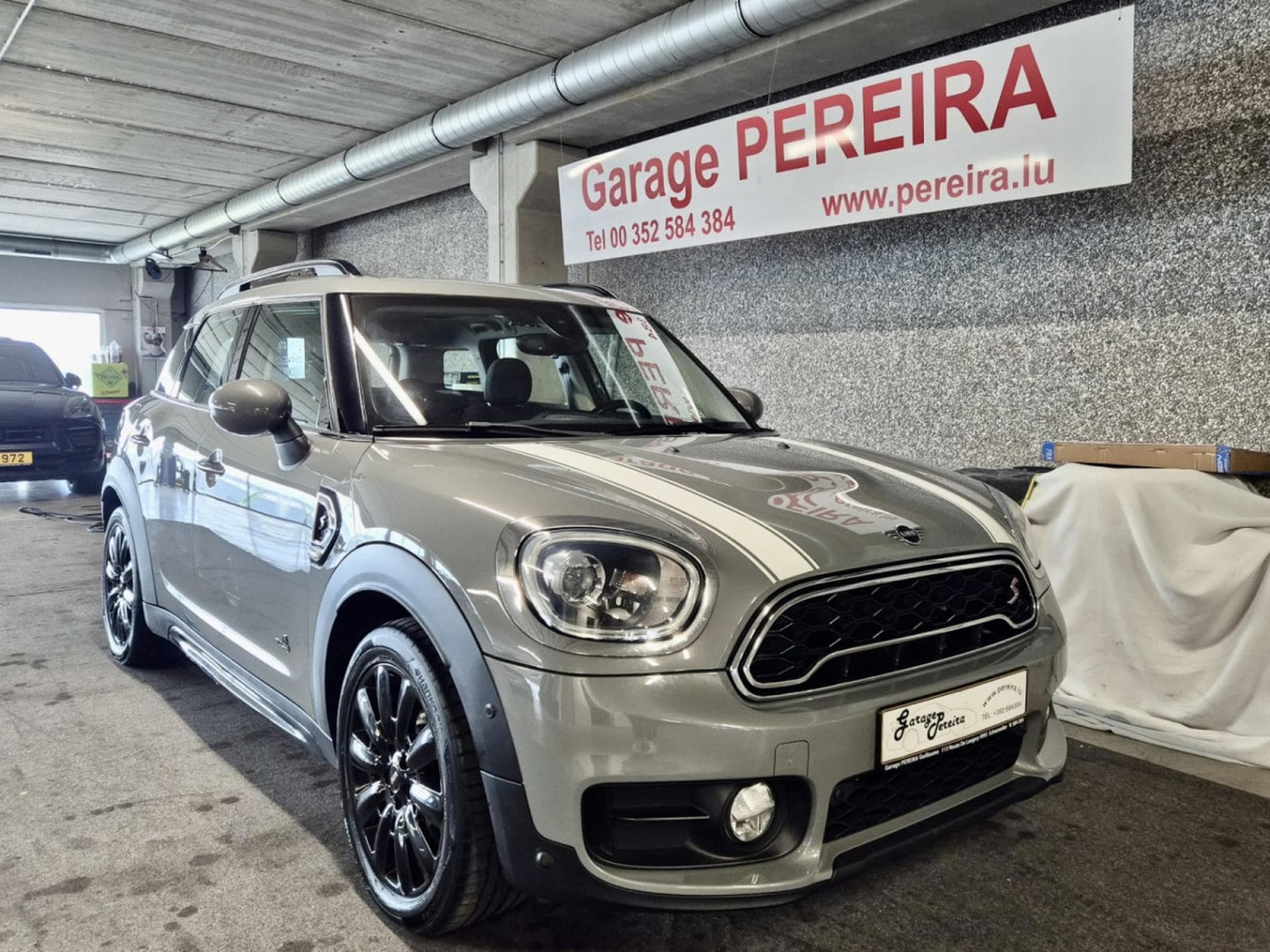 Mini Countryman Cooper SD ALL4 HEAD UP PANO LED NAVI (2018) - Photo 1