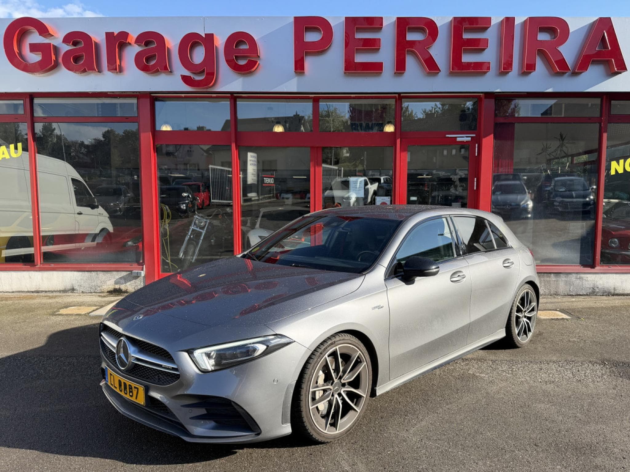 Mercedes A 35 AMG 2.0 TURBO 4MATIC CUIR NAVI (2019) - Photo 2