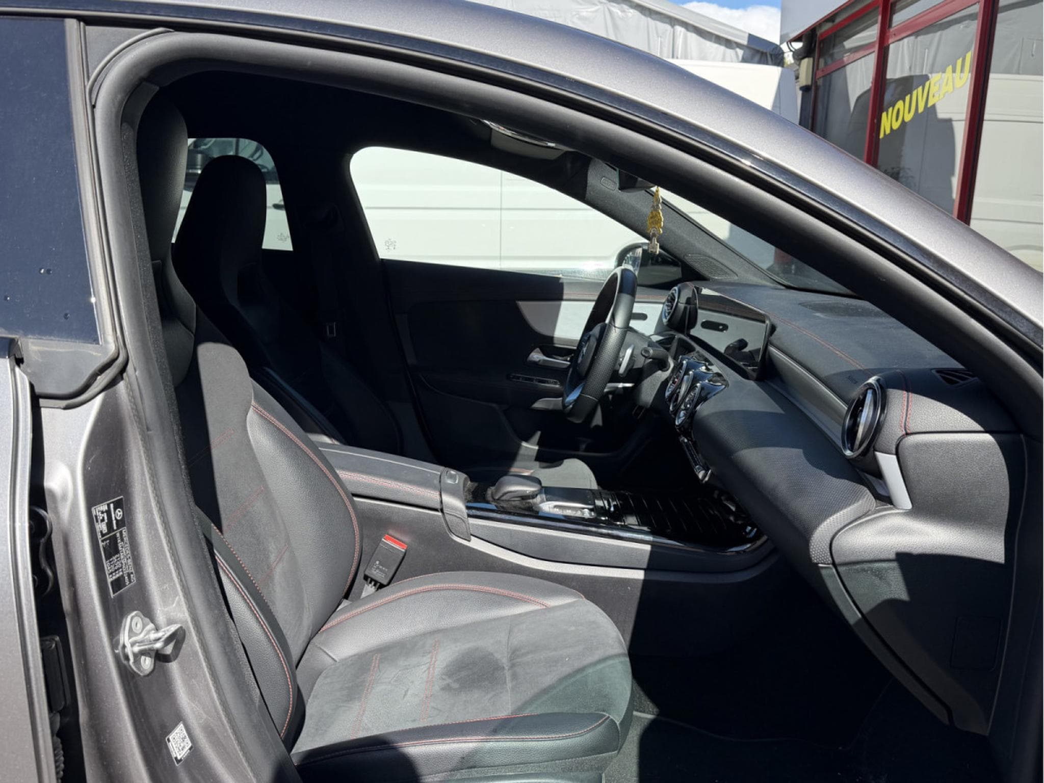 Mercedes CLA 180 Shooting Brake D AMG LINE CUIR NAVI AHK (2022) - Photo 5
