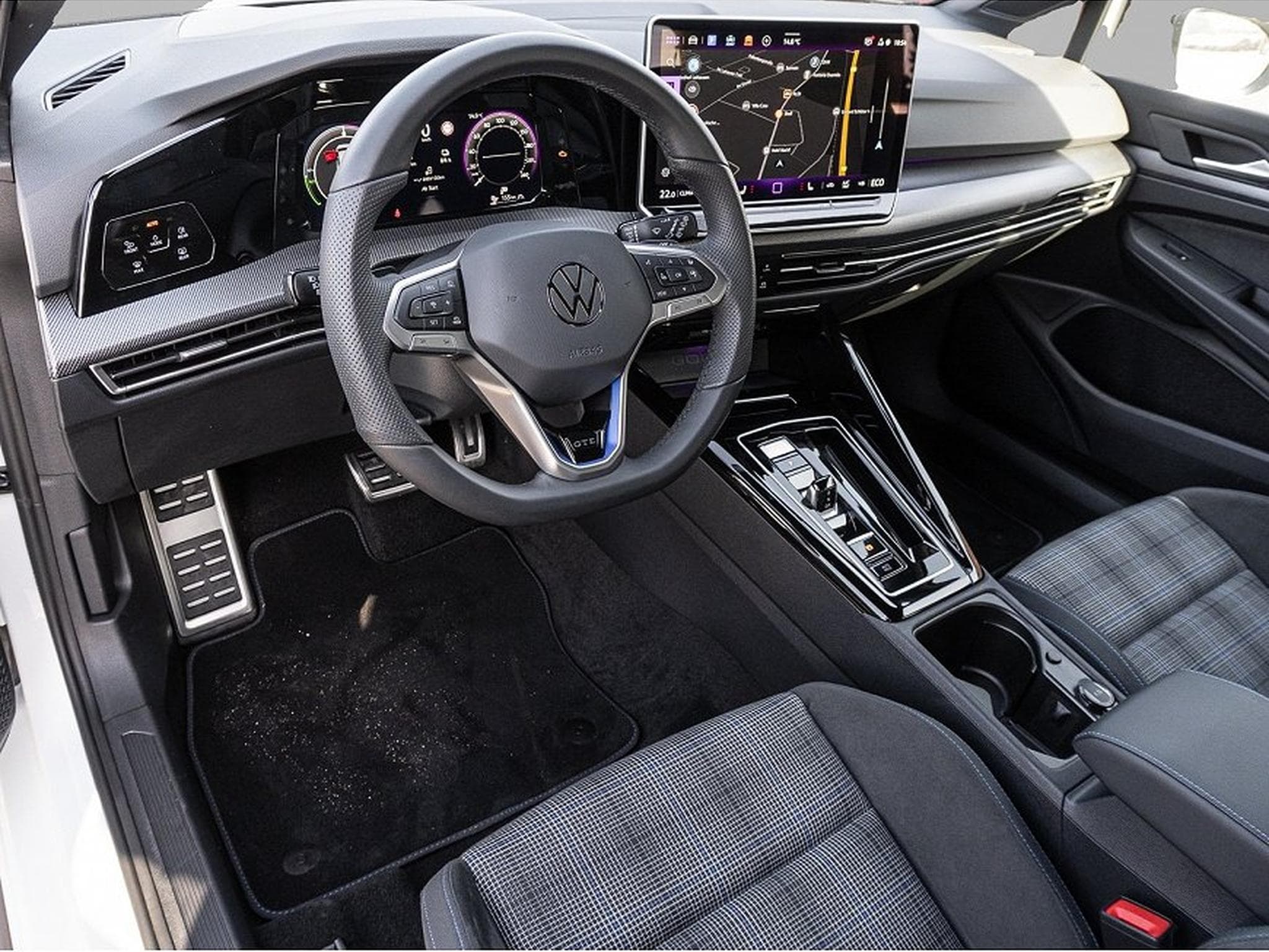 VW Golf (2025) - Photo 7