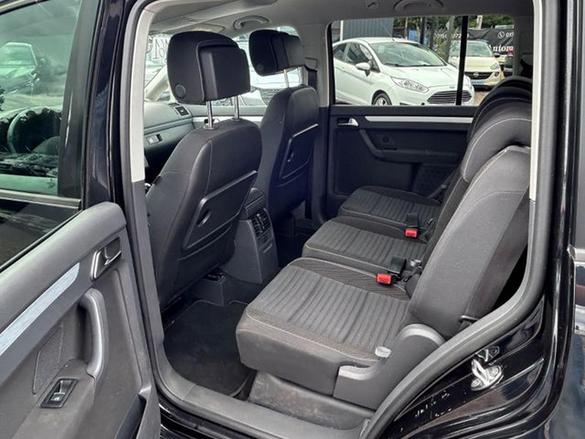 VW Touran Touran Cup 1.4 *SHZ*AHK*2. Hand*Euro5* (2014) - Photo 8