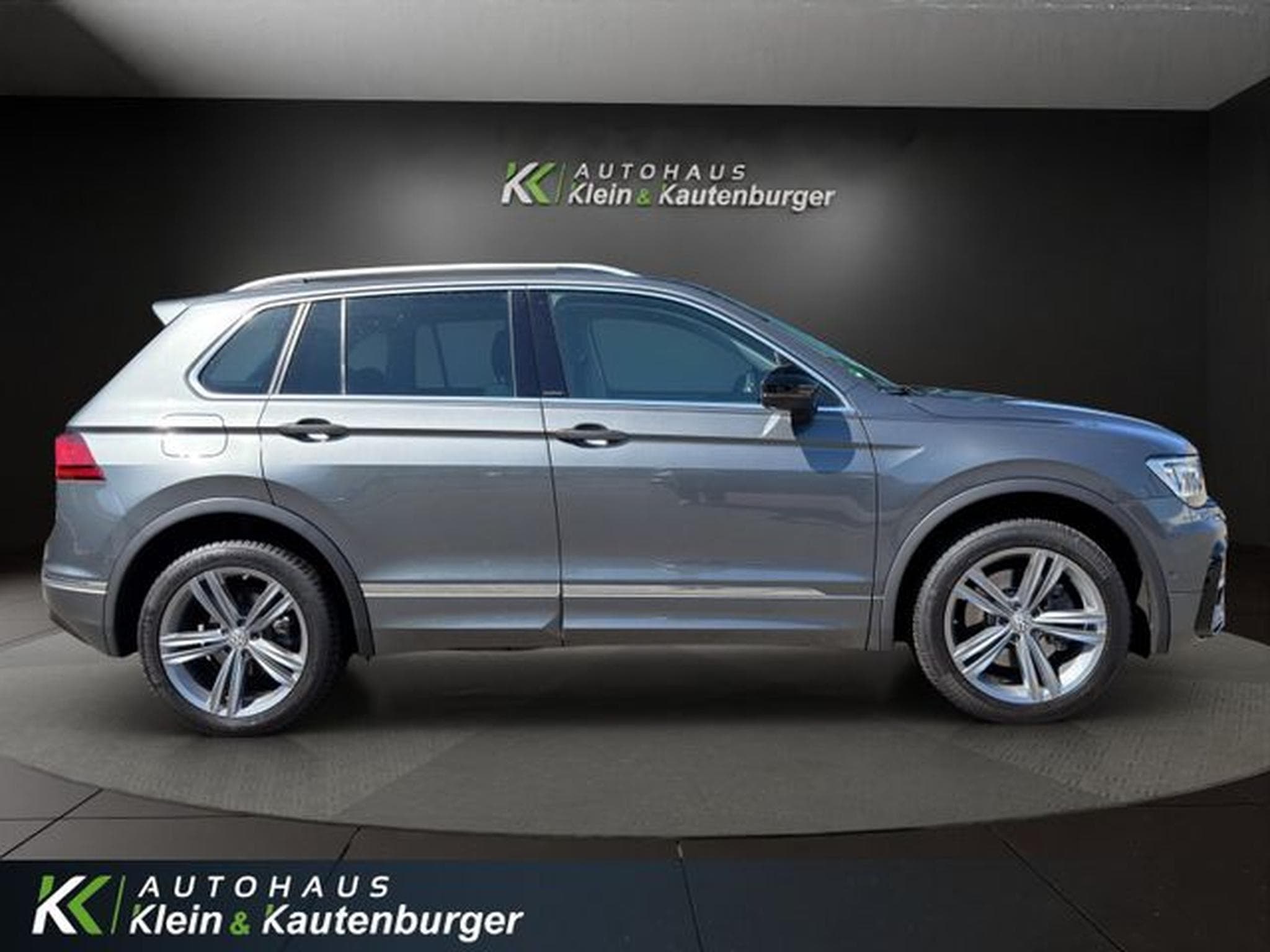 VW Tiguan Tiguan 2.0 TDI IQ 4M+R LINE+AHK+PANO+VIRTUAL (2019) - Photo 4