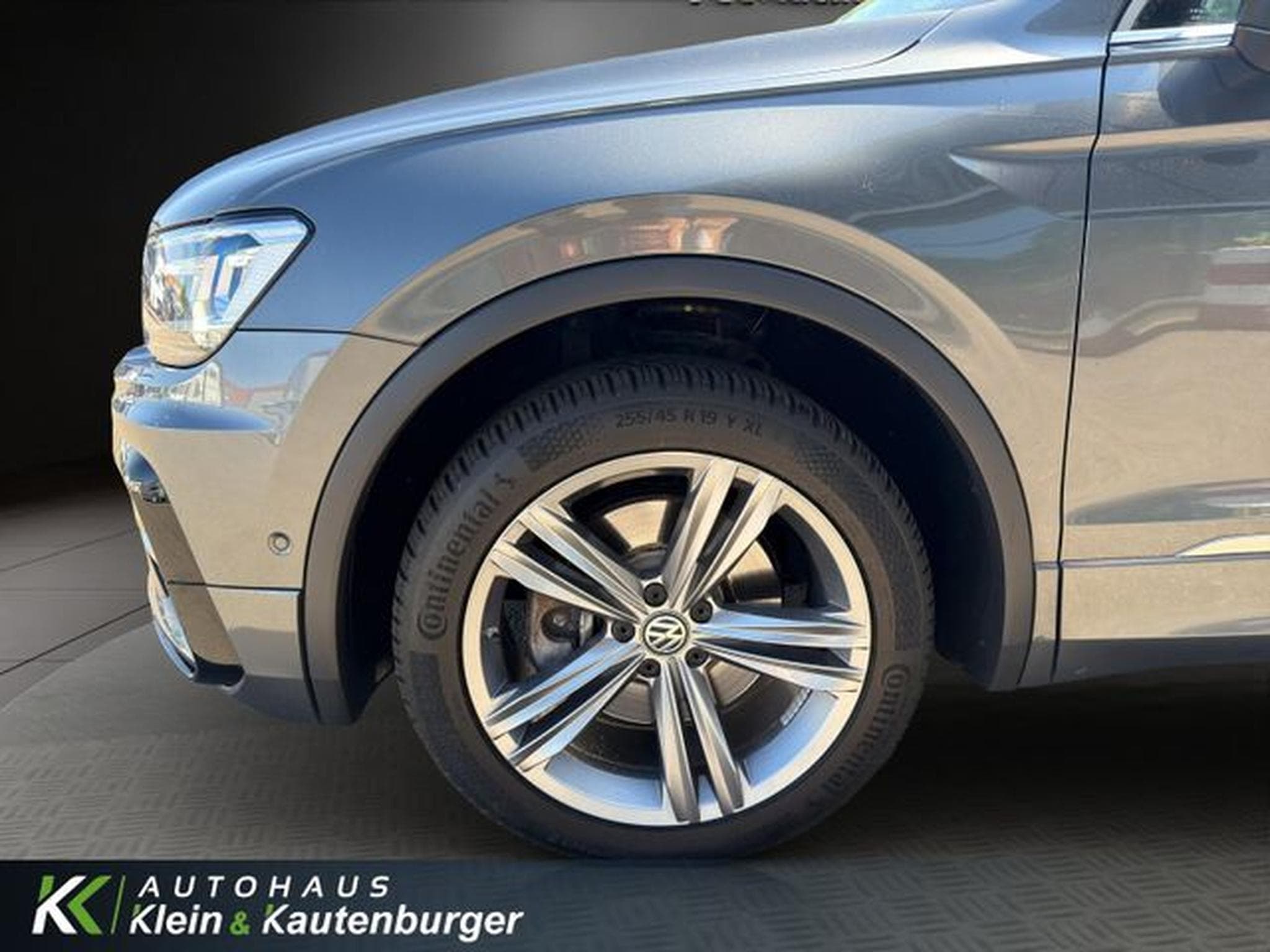 VW Tiguan Tiguan 2.0 TDI IQ 4M+R LINE+AHK+PANO+VIRTUAL (2019) - Photo 9